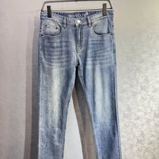 🔥MONCLER 蒙口 26年新款牛仔裤🔥专柜热销款 品味与价值共享 身穿着非常舒适 低调不失奢华 穿出 🔥MONCLER 蒙口 26年新款牛仔裤🔥专柜热销款 品味与价值共享 身穿着非常舒适 低调不失奢华 穿出