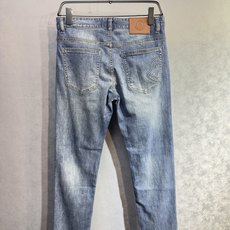 🔥MONCLER 蒙口 26年新款牛仔裤🔥专柜热销款 品味与价值共享 身穿着非常舒适 低调不失奢华 穿出 🔥MONCLER 蒙口 26年新款牛仔裤🔥专柜热销款 品味与价值共享 身穿着非常舒适 低调不失奢华 穿出