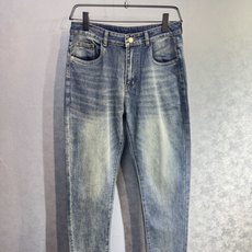 🔥YSL 圣罗兰 26年新款牛仔裤🔥专柜热销款 品味与价值共享 身穿着非常舒适 低调不失奢华 穿出去非常 🔥YSL 圣罗兰 26年新款牛仔裤🔥专柜热销款 品味与价值共享 身穿着非常舒适 低调不失奢华 穿出去非常