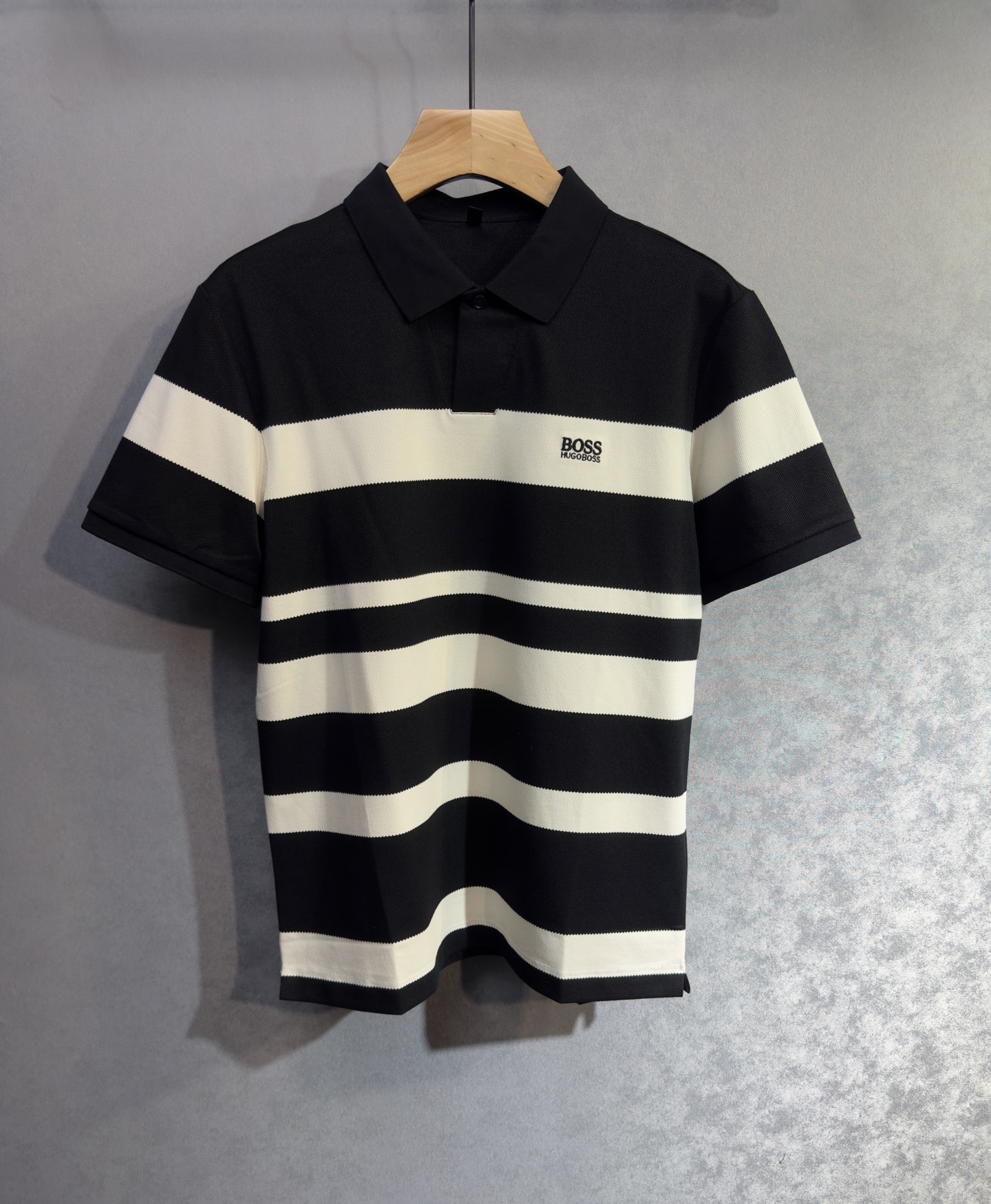 🔥🔥BOSS 高端定制 2026早春独家专供新款原单短袖T恤 高端版本 采用天丝丝光棉面料 时尚百搭爆款