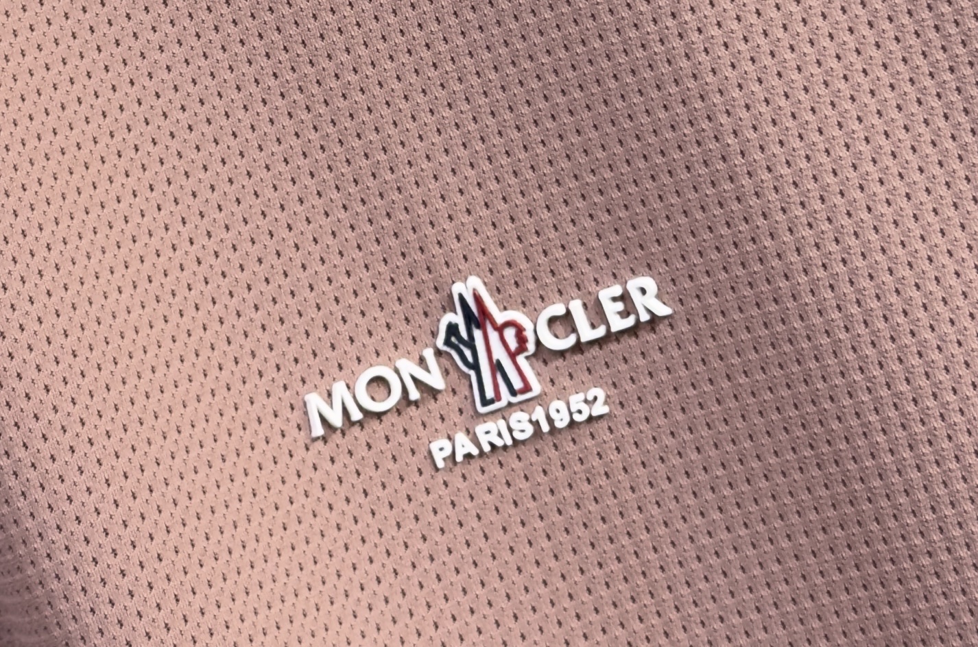 🔥🔥MONCLER 蒙口 高端定制 2026早春独家专供新款原单短袖T恤 高端版本 采用天丝丝光棉面料 