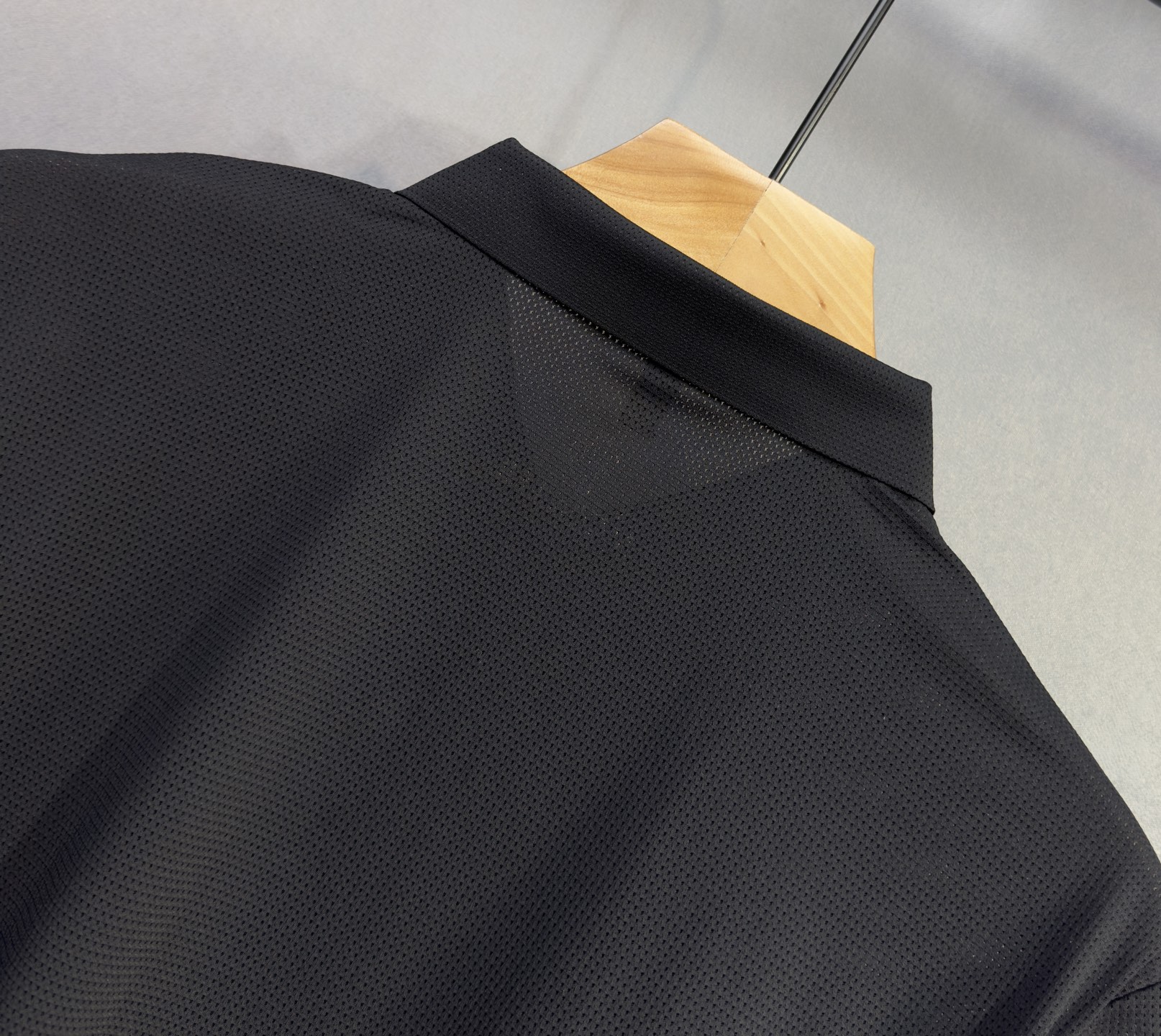 🔥🔥MONCLER 蒙口 高端定制 2026早春独家专供新款原单短袖T恤 高端版本 采用天丝丝光棉面料 
