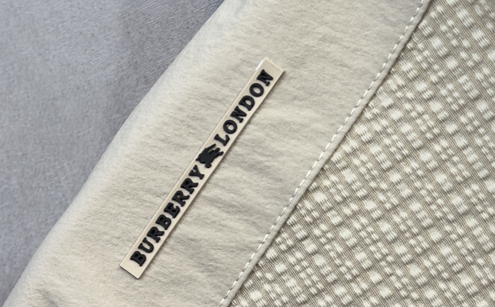 🔥🔥BURBERRY 巴宝莉 高端定制 2026早春独家专供新款原单短袖T恤 高端版本 采用天丝丝光棉面