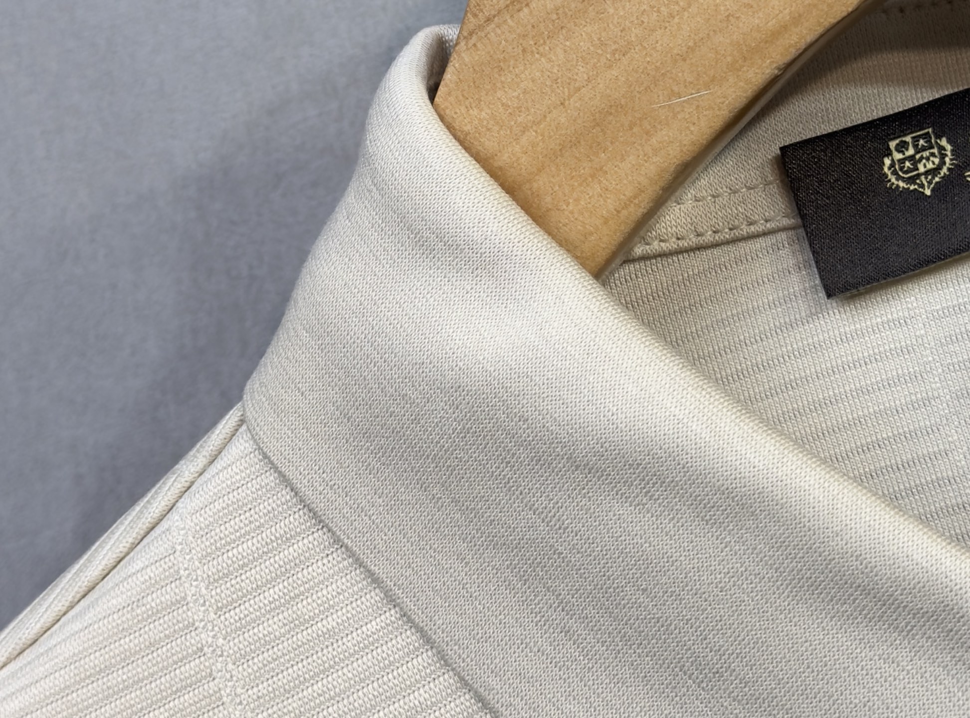 🔥loro Piana 诺悠翩雅 26年新款春夏短袖 最高版本客供定制纯棉面料 舒适透气 简单时尚款，配
