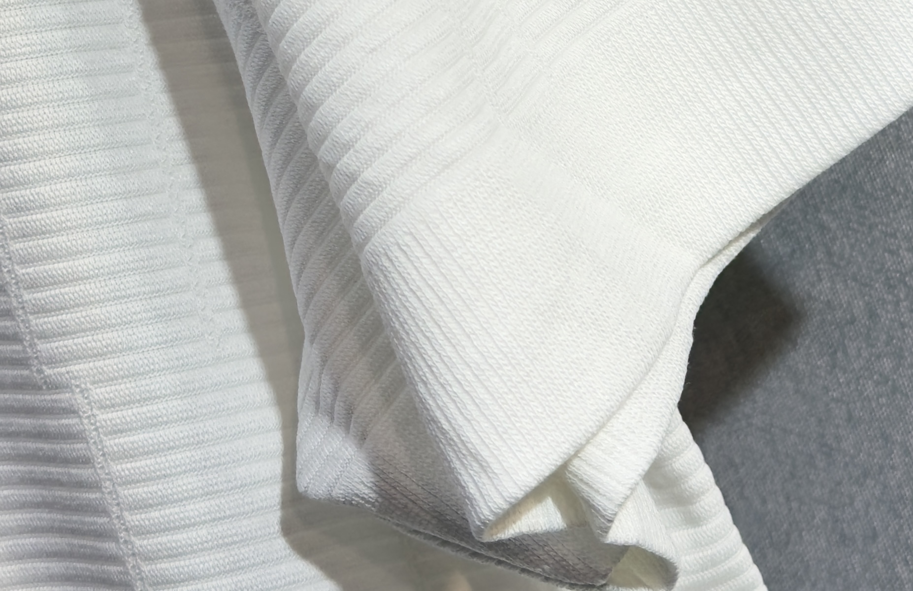 🔥loro Piana 诺悠翩雅 26年新款春夏短袖 最高版本客供定制纯棉面料 舒适透气 简单时尚款，配