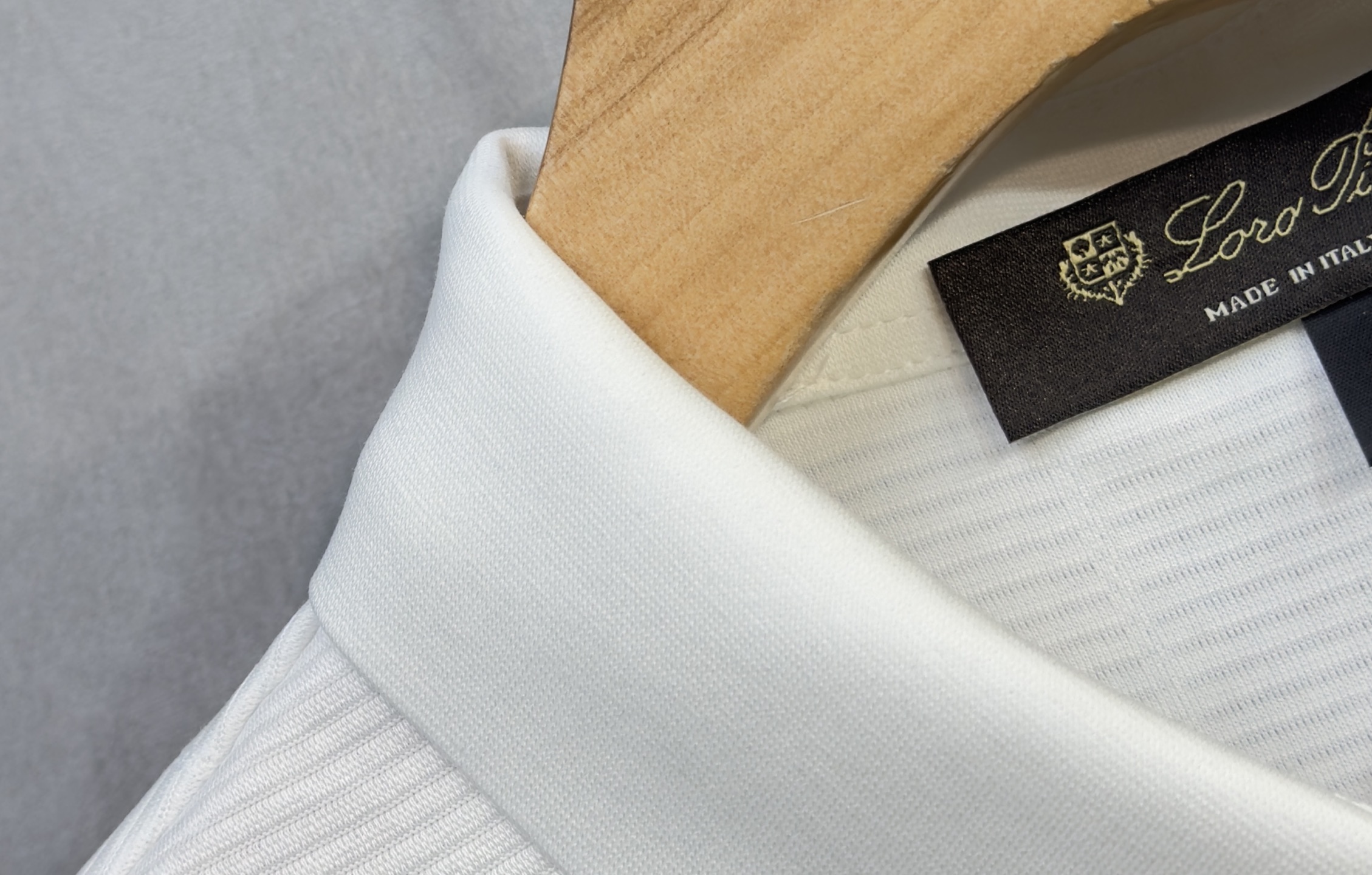 🔥loro Piana 诺悠翩雅 26年新款春夏短袖 最高版本客供定制纯棉面料 舒适透气 简单时尚款，配