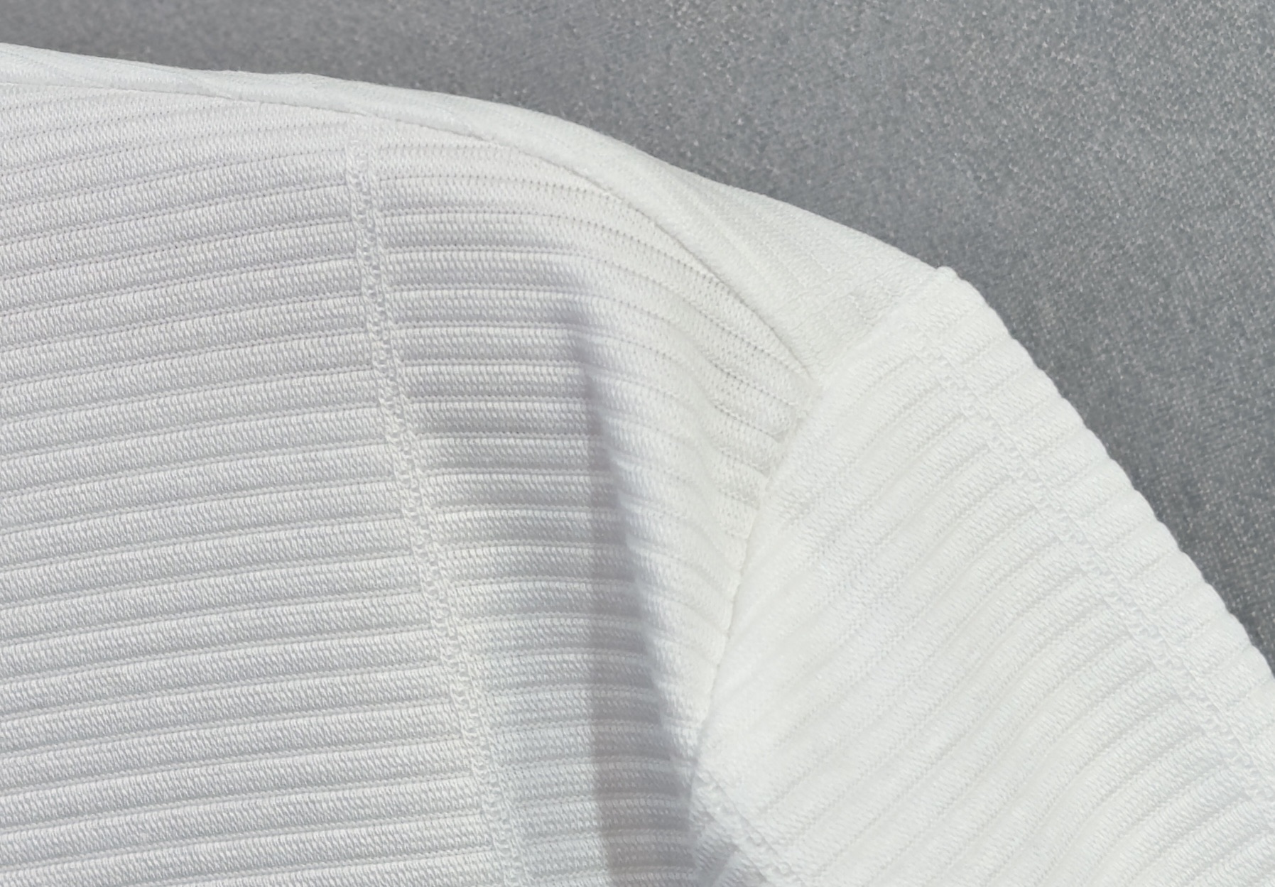 🔥loro Piana 诺悠翩雅 26年新款春夏短袖 最高版本客供定制纯棉面料 舒适透气 简单时尚款，配