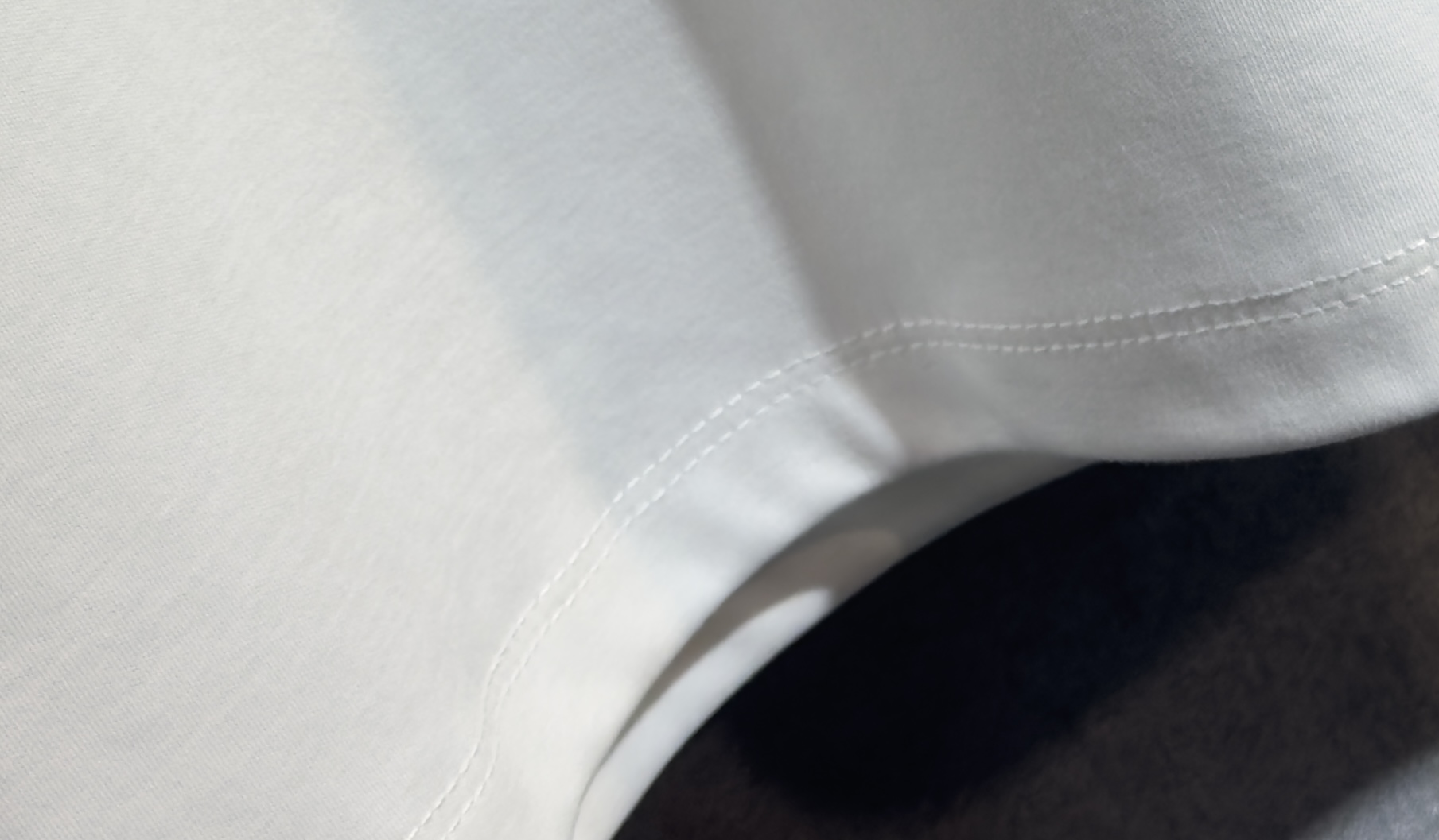 🔥🔥PRADA 普拉达 高端定制 2026早春独家专供新款原单短袖T恤 高端版本 采用天丝丝光棉面料 时