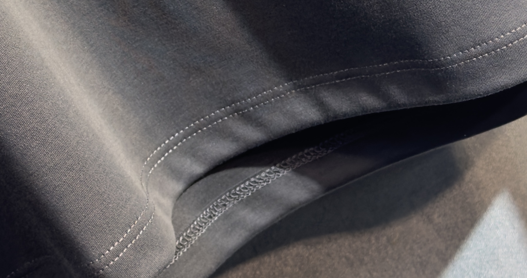 🔥🔥PRADA 普拉达 高端定制 2026早春独家专供新款原单短袖T恤 高端版本 采用天丝丝光棉面料 时