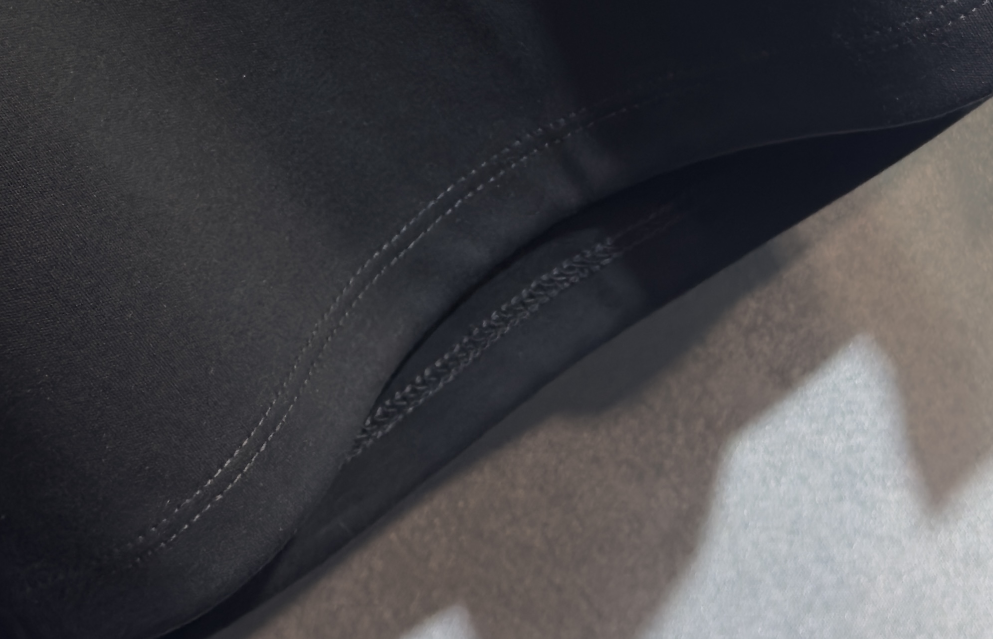 🔥🔥PRADA 普拉达 高端定制 2026早春独家专供新款原单短袖T恤 高端版本 采用天丝丝光棉面料 时