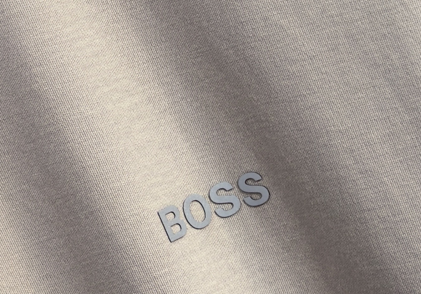 🔥BOSS 26年新款春夏短袖 最高版本客供定制纯棉面料 舒适透气 简单时尚款，配色超级好看！经典log