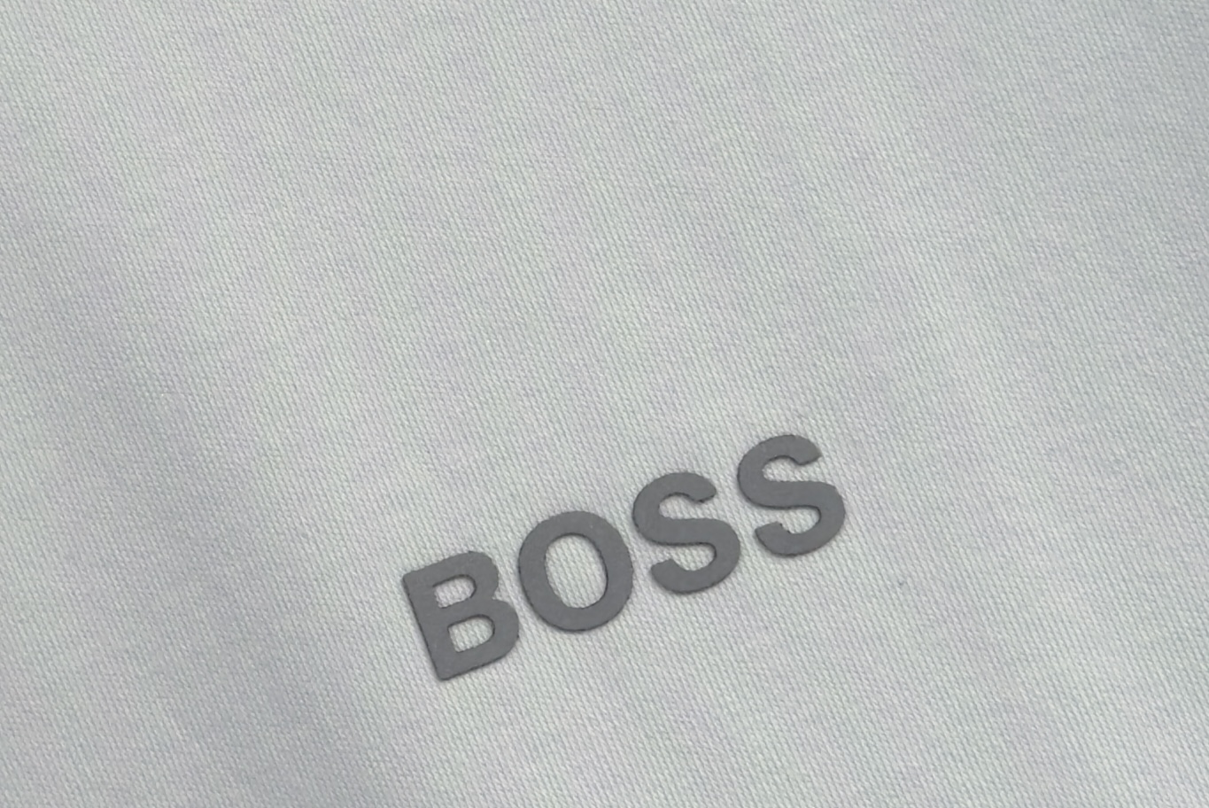 🔥BOSS 26年新款春夏短袖 最高版本客供定制纯棉面料 舒适透气 简单时尚款，配色超级好看！经典log