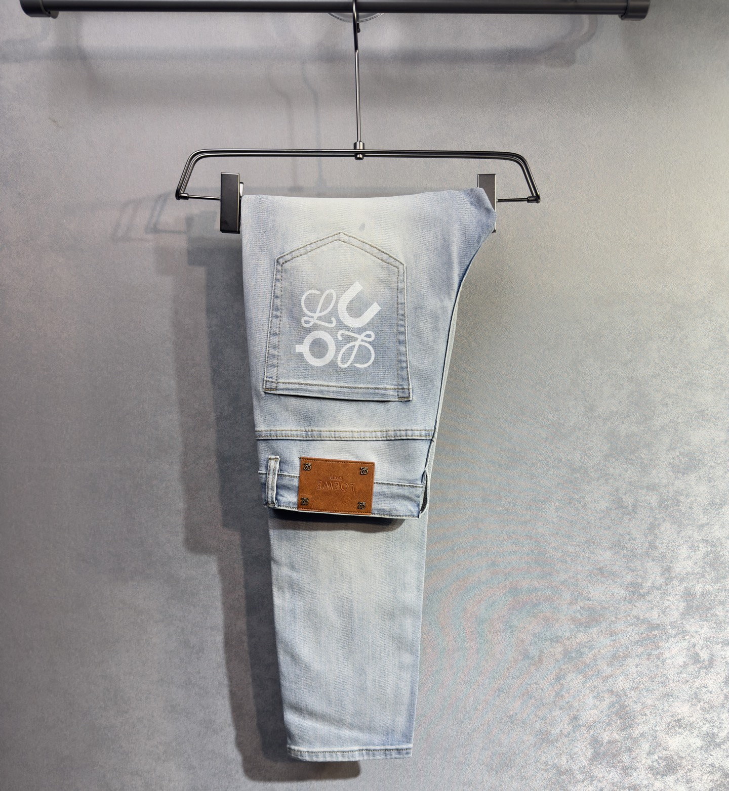 🔥LOEWE 罗意威 26年新款牛仔裤🔥专柜热销款 品味与价值共享 身穿着非常舒适 低调不失奢华 穿出去