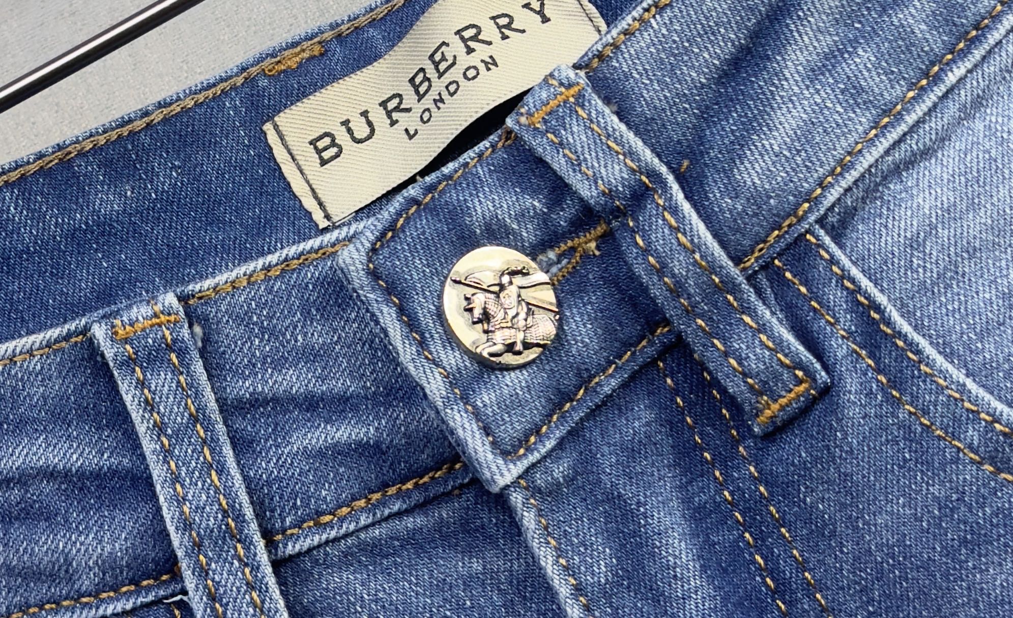 🔥BURBERRY 巴宝莉 26年新款牛仔裤🔥专柜热销款 品味与价值共享 身穿着非常舒适 低调不失奢华 