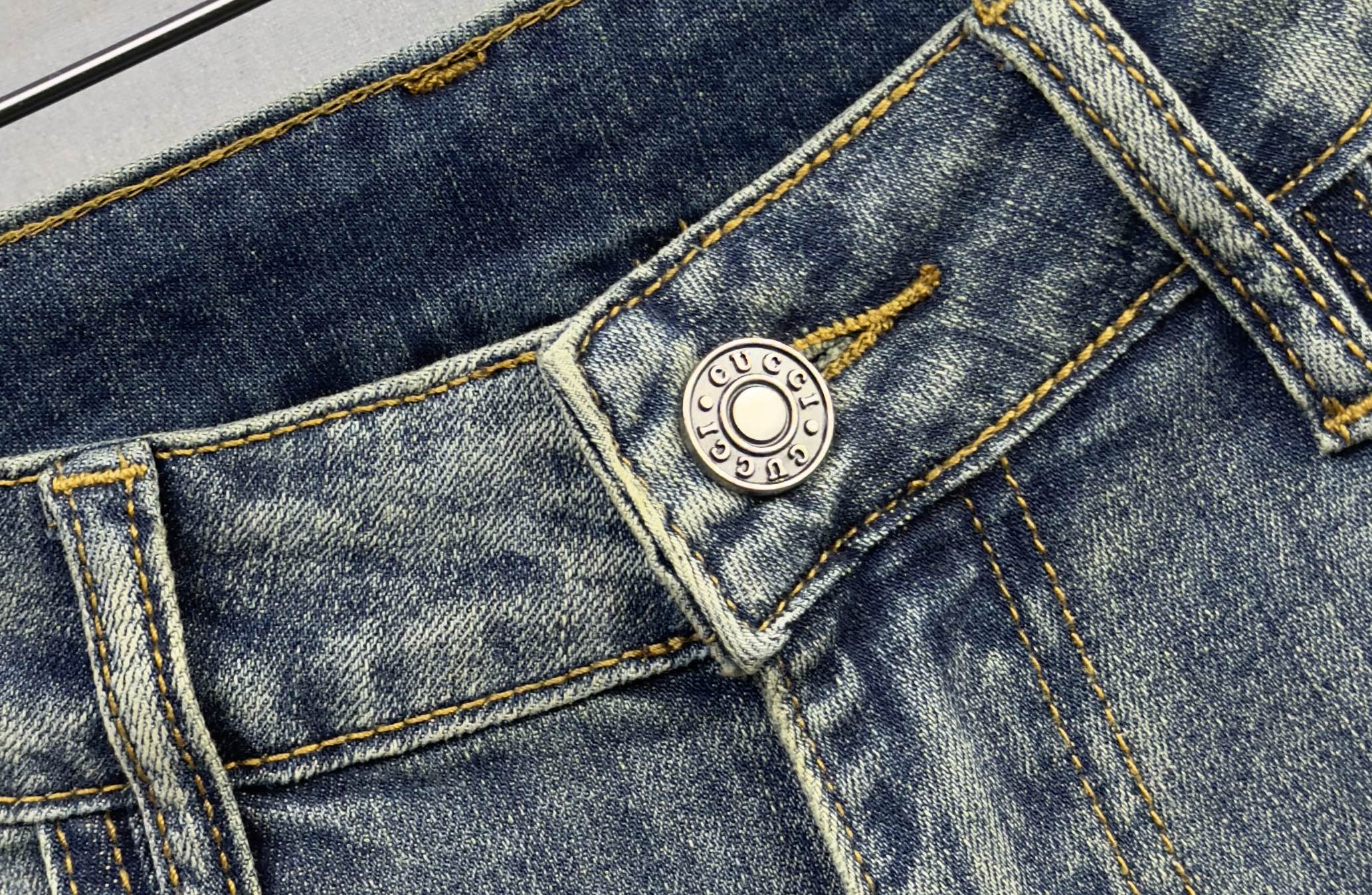 🔥GUCCI 古奇 26年新款牛仔裤🔥专柜热销款 品味与价值共享 身穿着非常舒适 低调不失奢华 穿出去非