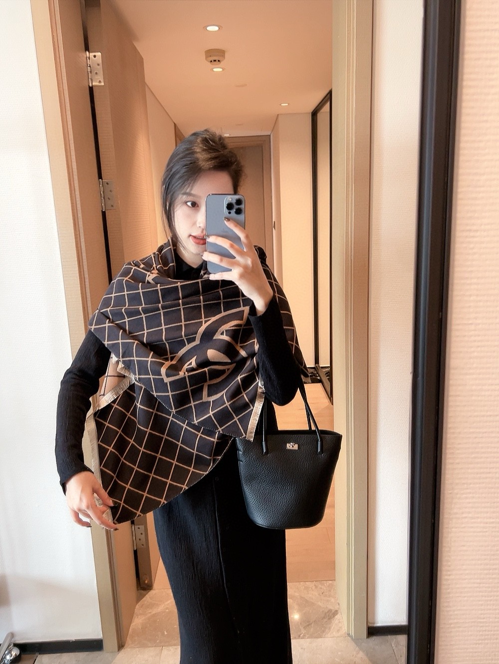 NO:163695,Crack VIP recommendations. Be sure to start quickly [High-end, love, women's beauty, very few goods. You can use true and beautiful things all seasons to make people very, very attractive. The upper body effect is simply beautiful. The quality is very perfect. The whole scarf gives people a big brand aura and is very exquisite and beautiful. It is definitely worth buying a new model. Once you get the real thing, you will be glad that you are a beautiful product for women. It is worth evaluating the perfect temperament and taste. Ditails' first choice VIPs are on 50*180cm, wool ordinary scarf, ordinary scarf19860909批 抢VIP推荐 下手一定要快【高端 大爱 女人尤物 货极少 四季都可以用真心美的让人非常非常心动 上身效果简直美翻了 品质非常完美 整个围巾给人大牌气场的同时又非常精致秀丽绝对值得入手的新款 实物一拿到就会庆幸自己是女人的绝美好货 值得品鉴完美气质品味Ditails首选VIP们 上50*180cm,羊毛普通围巾,普通围巾,scarf