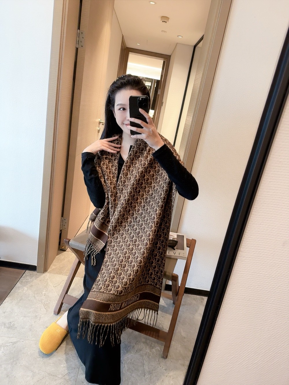 NO:163776,The new model is never out of date. When I buy it, the model that is very good for goddess and daily life is very easy to match. I look very energetic and needless to say, the details can be seen clearly. The high-standard quality size 50180cm ordinary scarf, ordinary scarf19860909批新款永不过时,买到都说好女神及日常都非常好搭配的款平时穿搭也非常好搭配,整个人看起来都会神采奕奕好多不用多说,细节品质都看得清楚,绝对获赞的高规格品质尺寸50180cm普通围巾,普通围巾,scarf