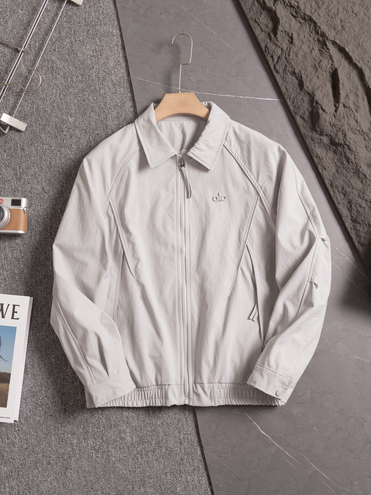 Alternative view of Jacket 07108
