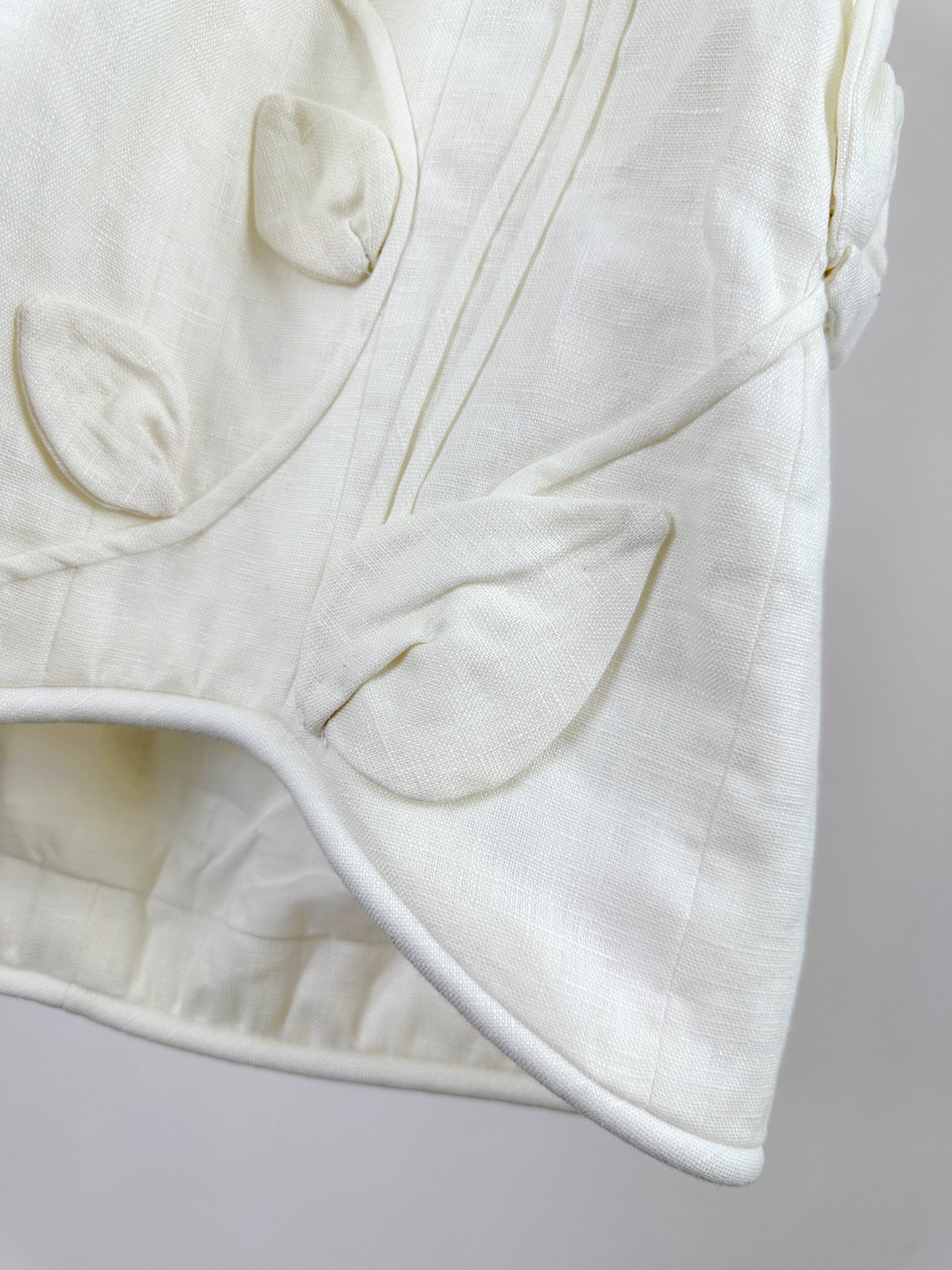 ZIMMERMANN’s “Matchmaker 3-D” Suit Features Mini Skirts and Chain Locks - 图片 6