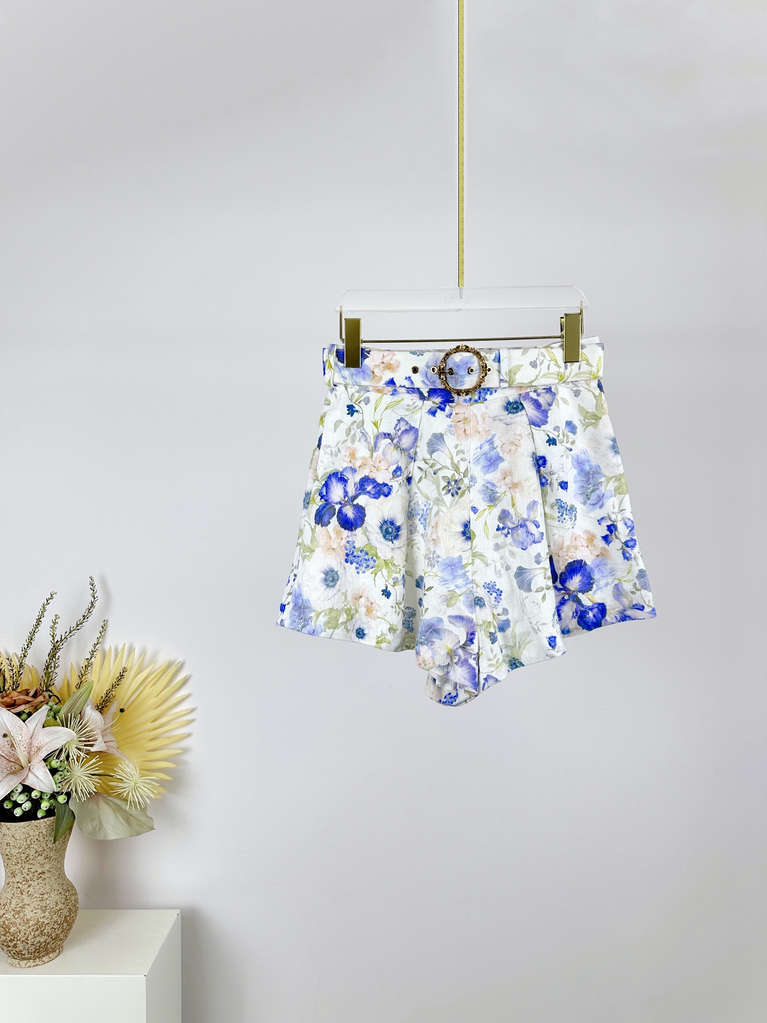 ZIMMERMANN: Natura Garment Series – Linen Outfit with High Waist Design