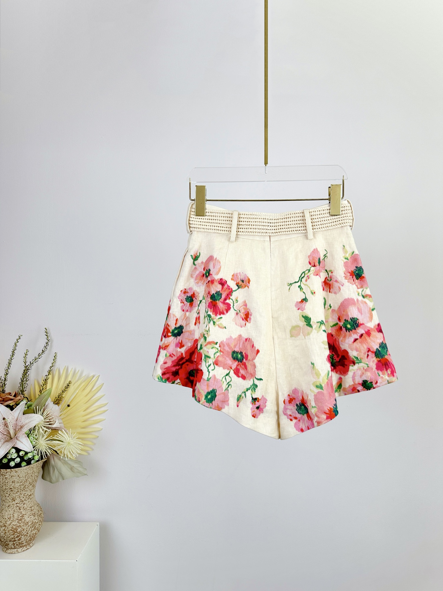 “New Zimmermann ‘Lightburst’ Linen Swimsuit Collection with Unique Details” - 图片 2