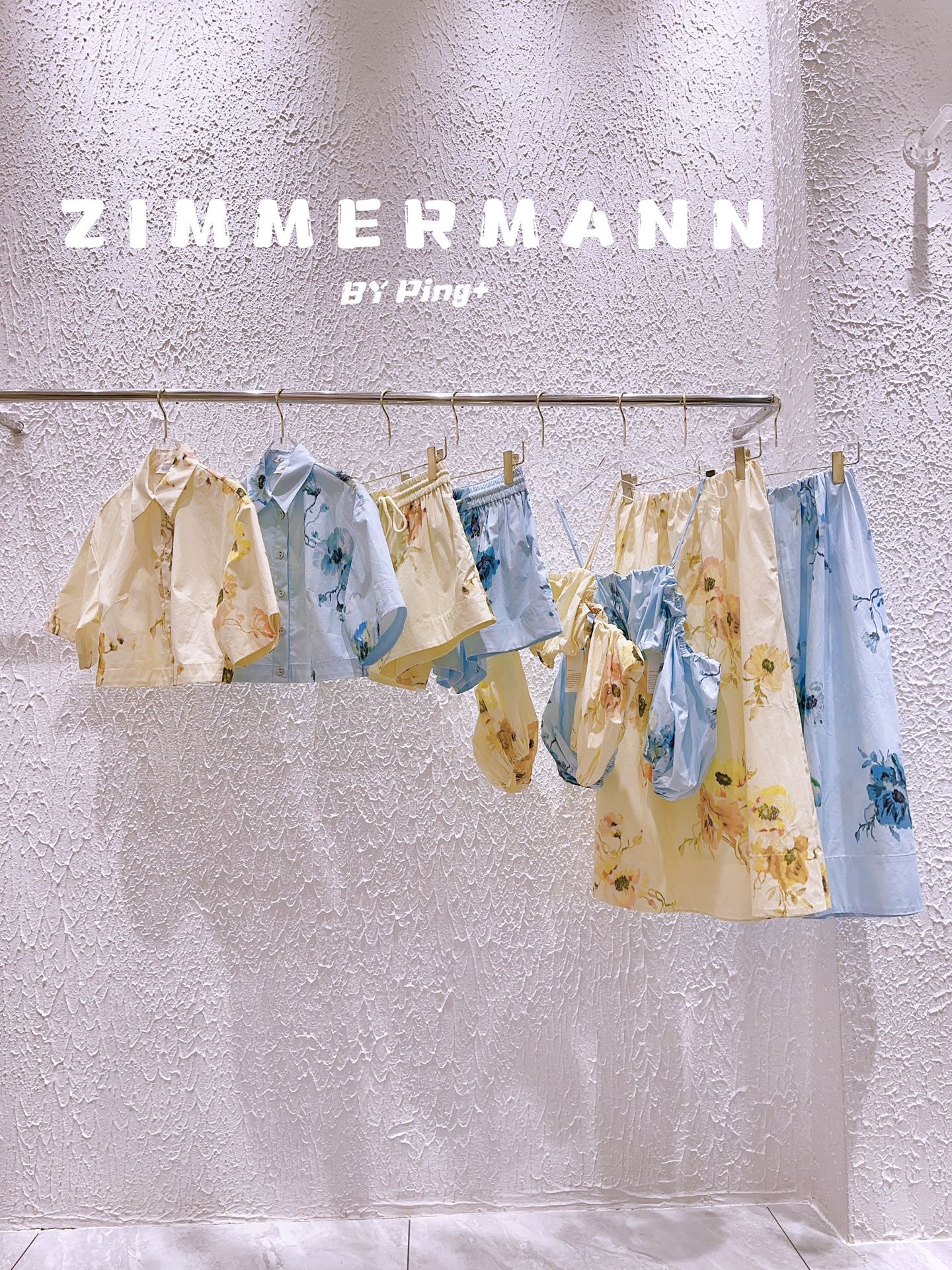 Zimmermann ملابس قمصان & البلوزات السراويل القصيرة التنانير F2260229