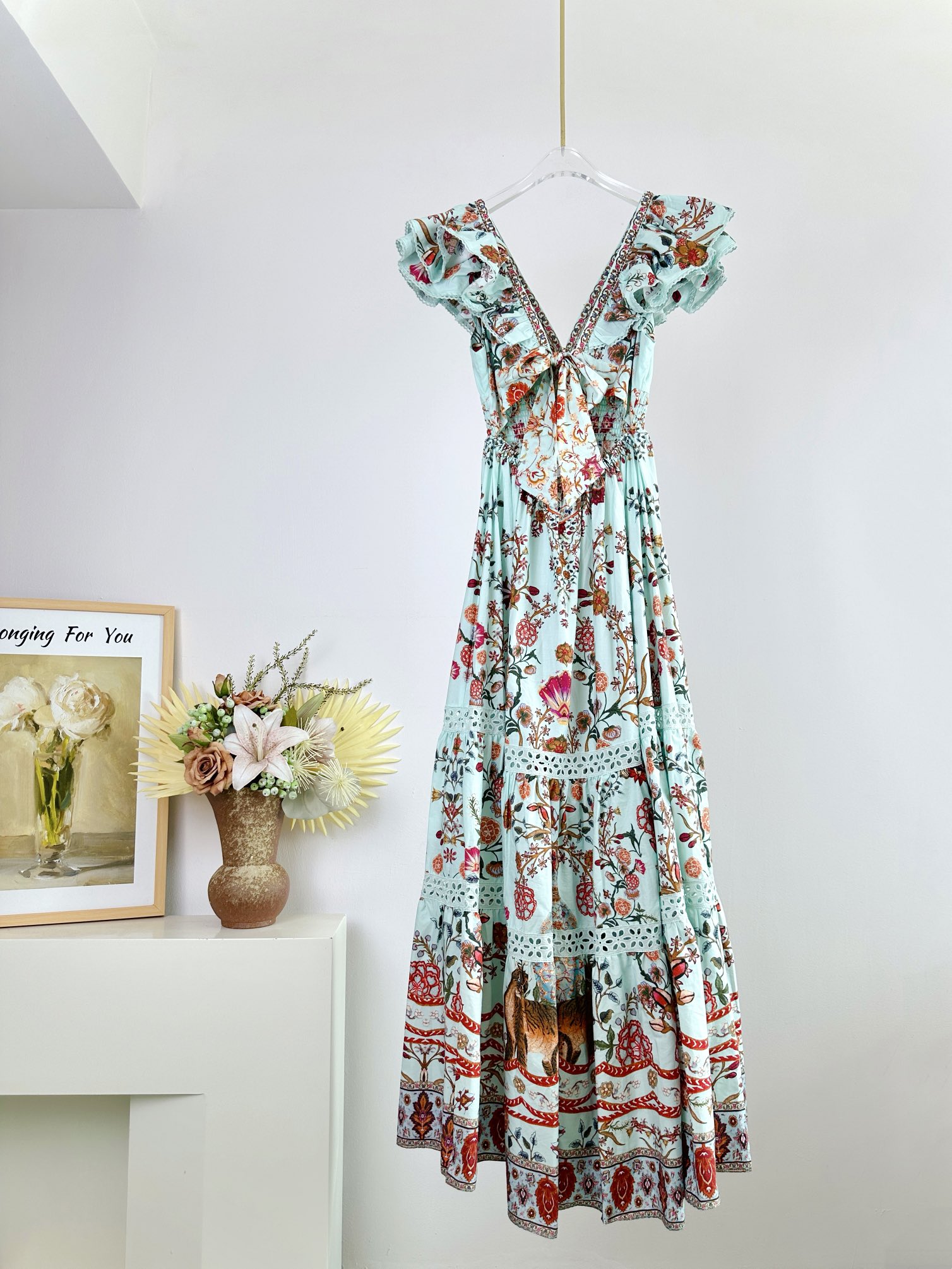 “Camilla: One-Size-Fits-All Female Suit with Unique Design and Crystal Hot Tips” - 图片 2