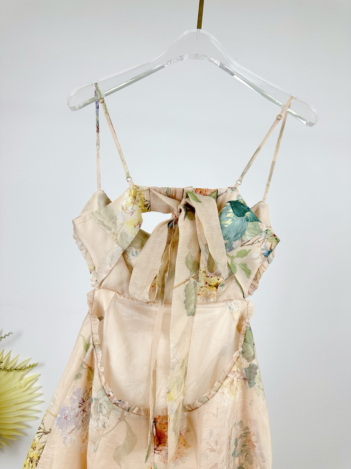 Hard-Core Woman P978: Illuminate Spring Clothes Series with Unique Design Features - 图片 3