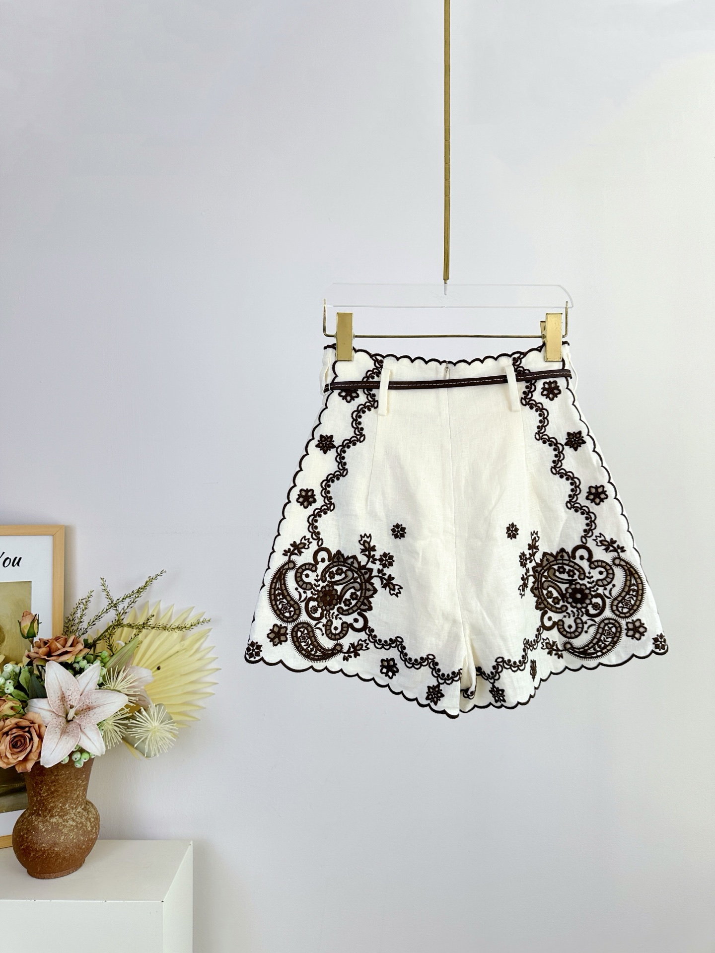 Zimmermann Female Suit: One-Size-Fits-All with Embroidery Detail and Hidden Zipper - 图片 2