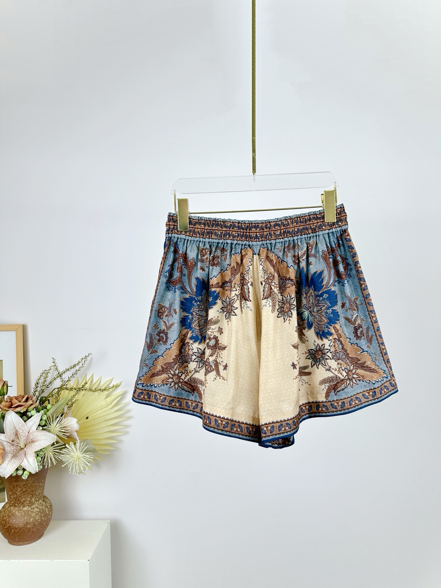 Zimmermann’s P702 Female Swimsuit: Features, Design, and Accessories. - 图片 2