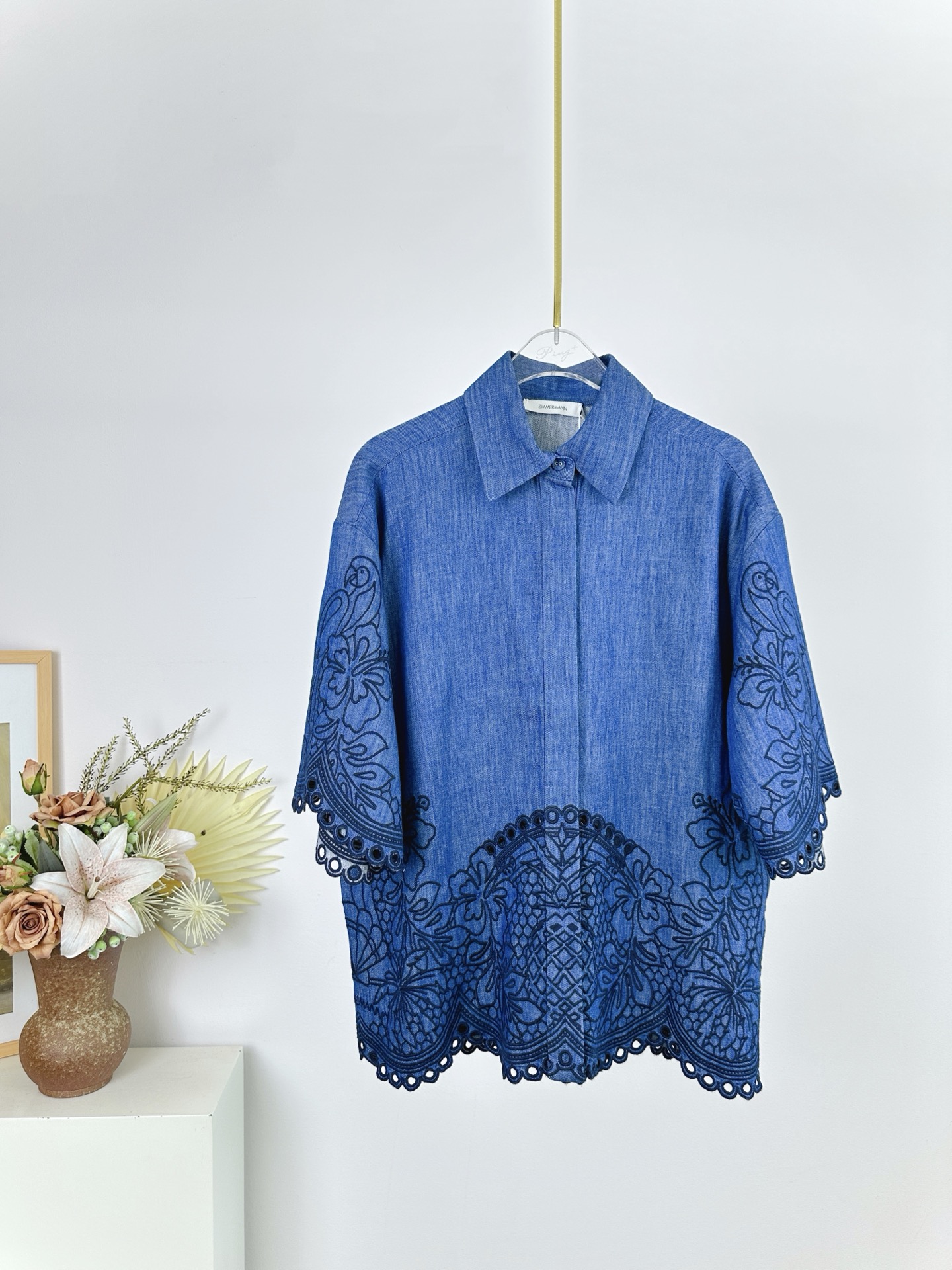 “Hard-Core Woman: New Zimmermann Cowboy Shirt with Coco Embroidery Details” - 图片 1