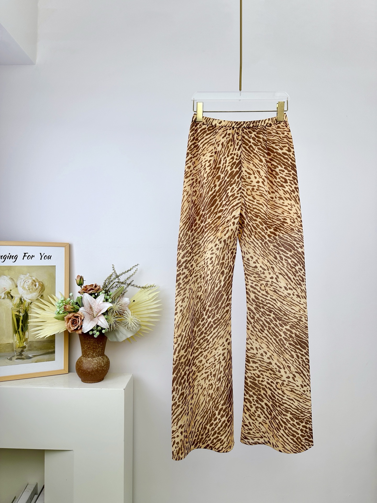 Title: “ZIMMERMANN Original Hardcore Female Suit with Cotton Fabric Design” Summary: P660 original hardcore female suit with 100% cotton fabric, mid-crop design, pants and - 图片 2