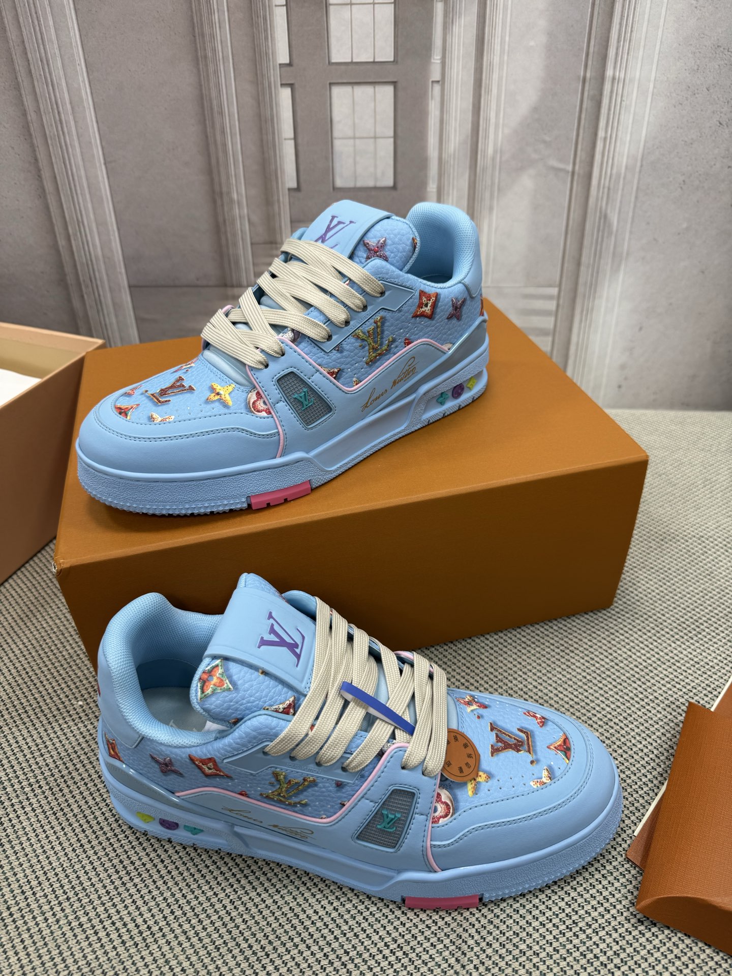 Louis Vuitton 专柜款经典鞋履 3