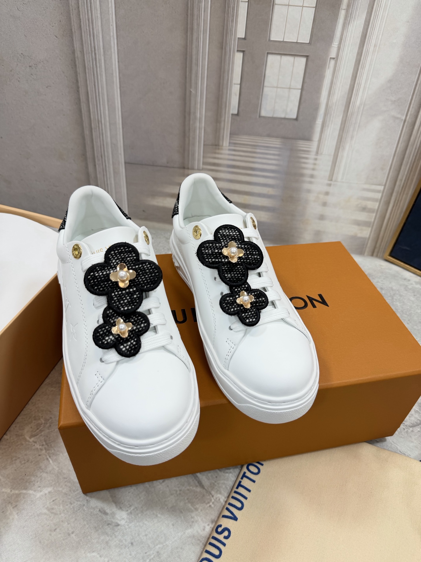 Louis Vuitton Women Shoes