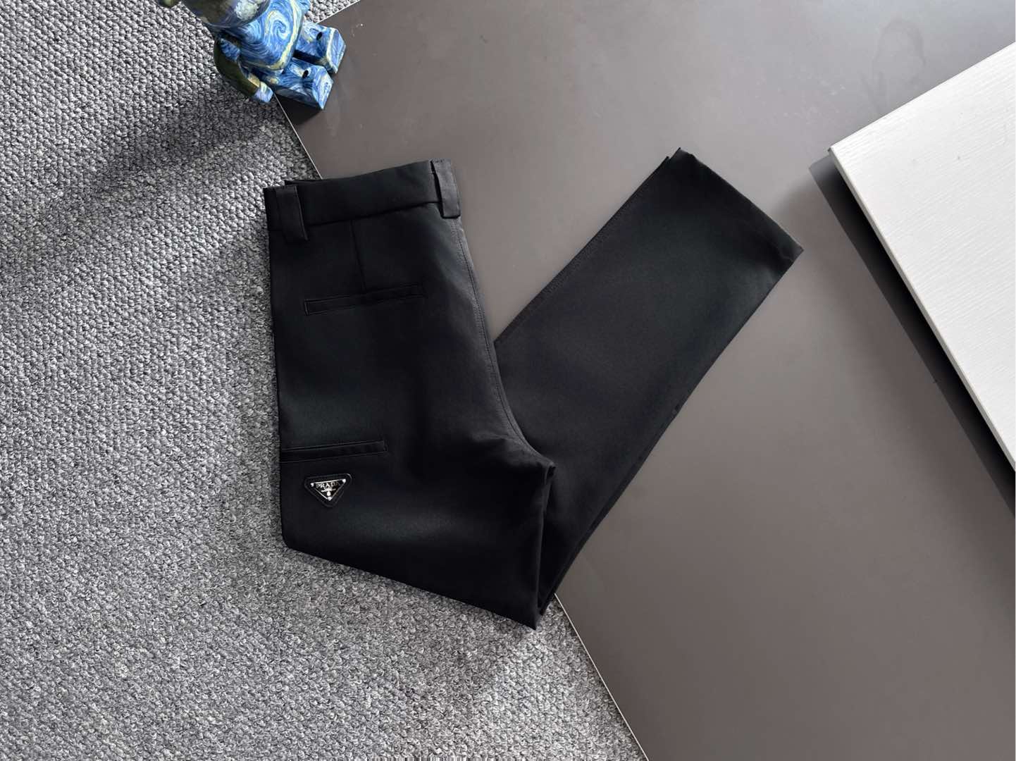 P家25秋冬 男士精品休闲裤.意大利🇮🇹进口面料，最新款上身版型无敌正!绝对可以闭眼收的一款此款裤子非常