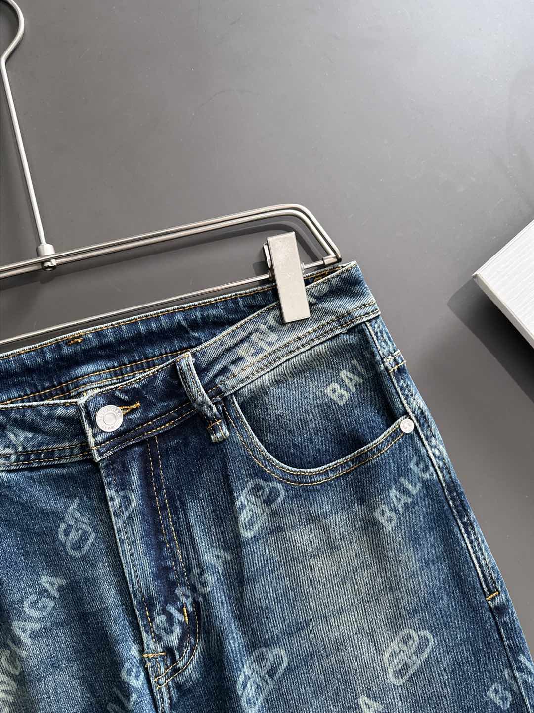 BL巴黎25 年原单男士时装休闲丹宁牛仔裤，香港洋行渠道货，高端日本代工出品，重磅白金级臻品，专柜同渠道