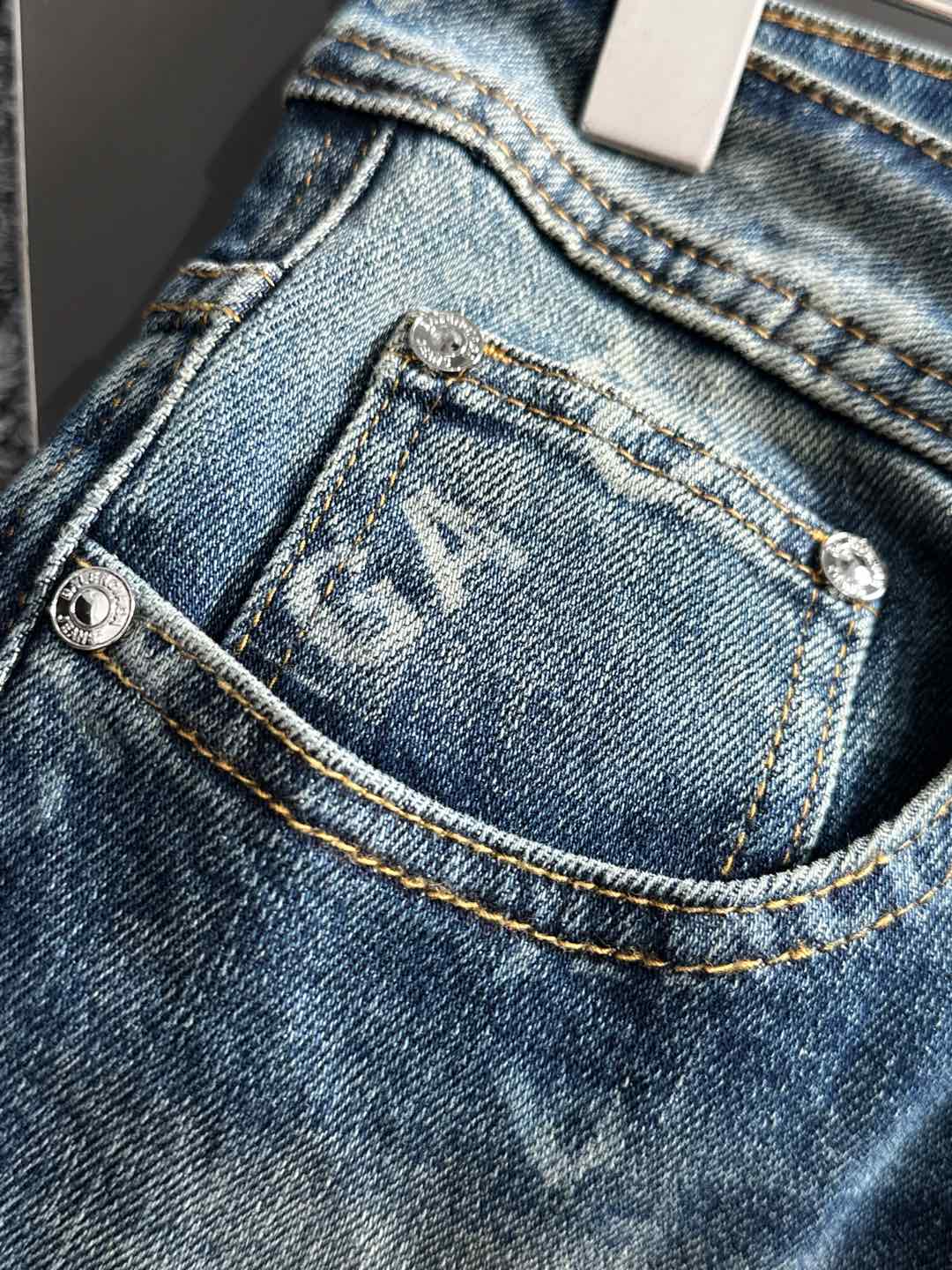 BL巴黎25 年原单男士时装休闲丹宁牛仔裤，香港洋行渠道货，高端日本代工出品，重磅白金级臻品，专柜同渠道