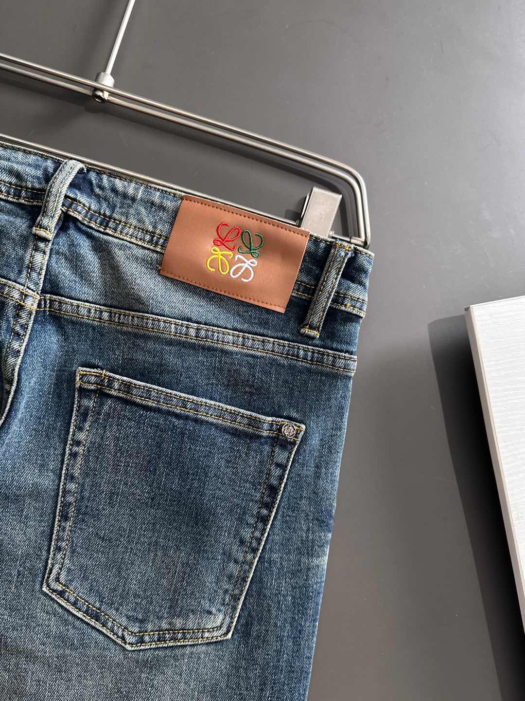 LVE 25 年原单男士时装休闲丹宁牛仔裤，香港洋行渠道货，高端日本代工出品，重磅白金级臻品，专柜同渠道