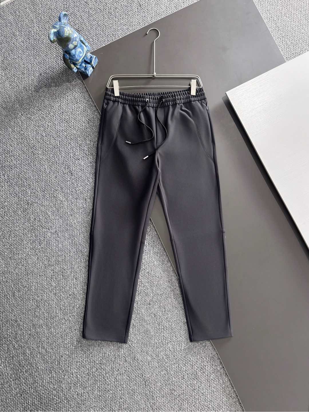 NO:539399,Lulu Le Men's Casual Pants Customized Fabric Simple and Basic Style Not Picky Color Black Gray Number of Size M-3XL, Alexander Wang19860909Lulu Le露露男士休闲裤 定制面料面料 简单基础百搭款 不挑人 颜色黑色 灰色 码数M-3XL,,alexander wang,Men's clothing