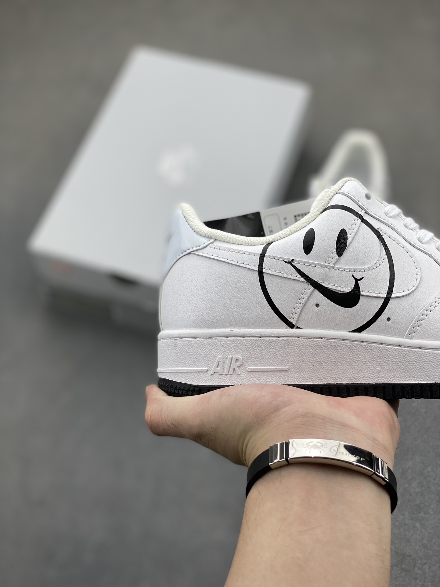 Nike Air Force 1 Low White Black Smiley Face Sneakers - Classic Style 6 i1724960770 8453 0
