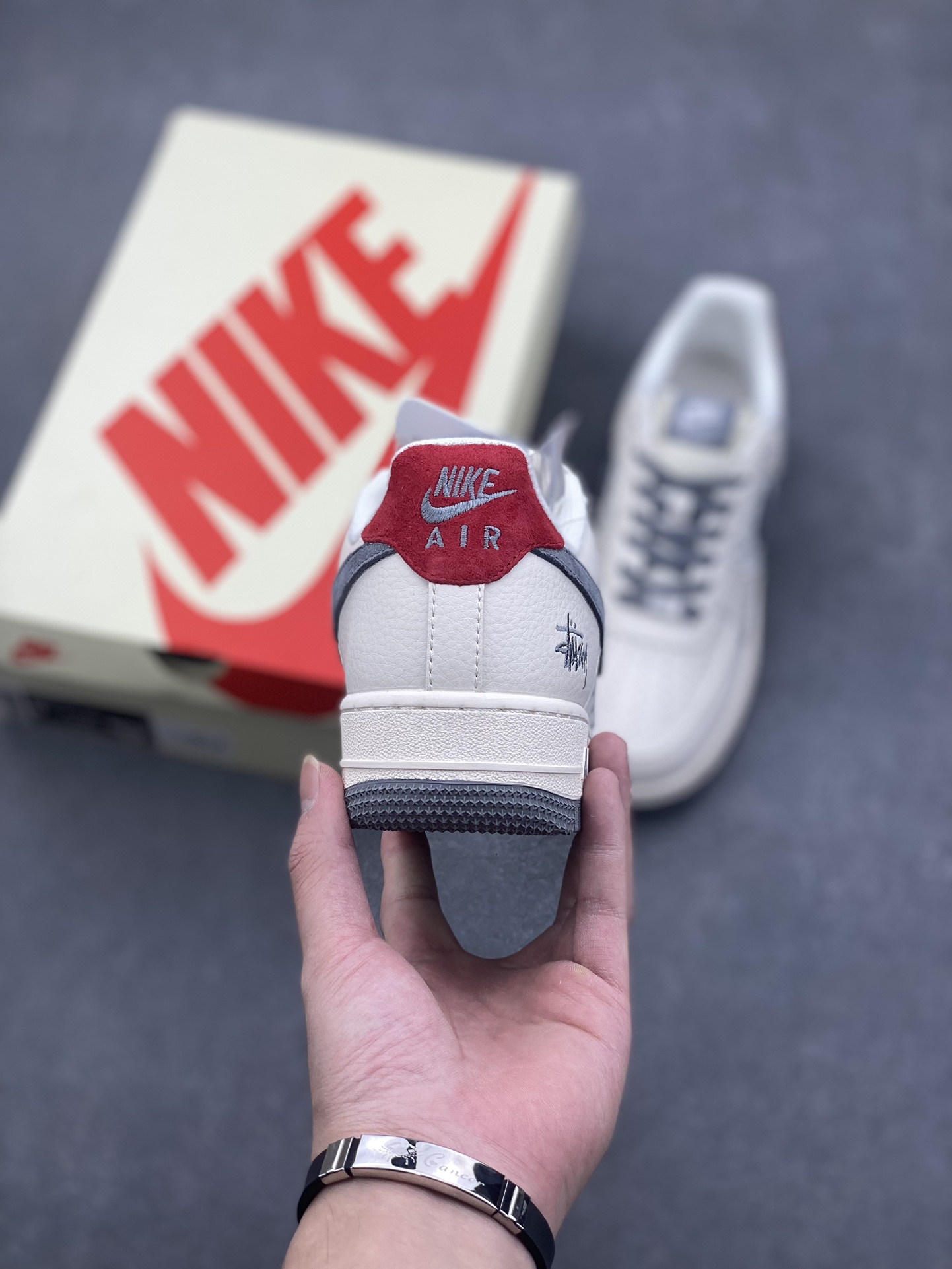 Nike Air Force 1 '07 Low Stussy Collab Sneakers - Cream/Grey/Red 5 i1728845910 2103 0