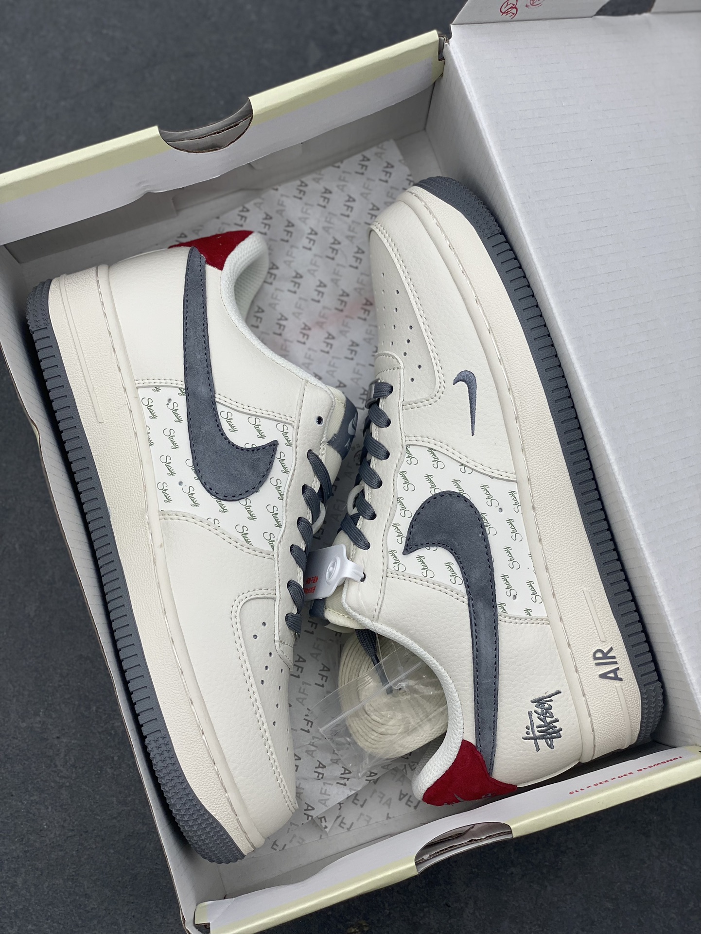 Nike Air Force 1 '07 Low Stussy Collab Sneakers - Cream/Grey/Red 10 i1728845910 5282 0