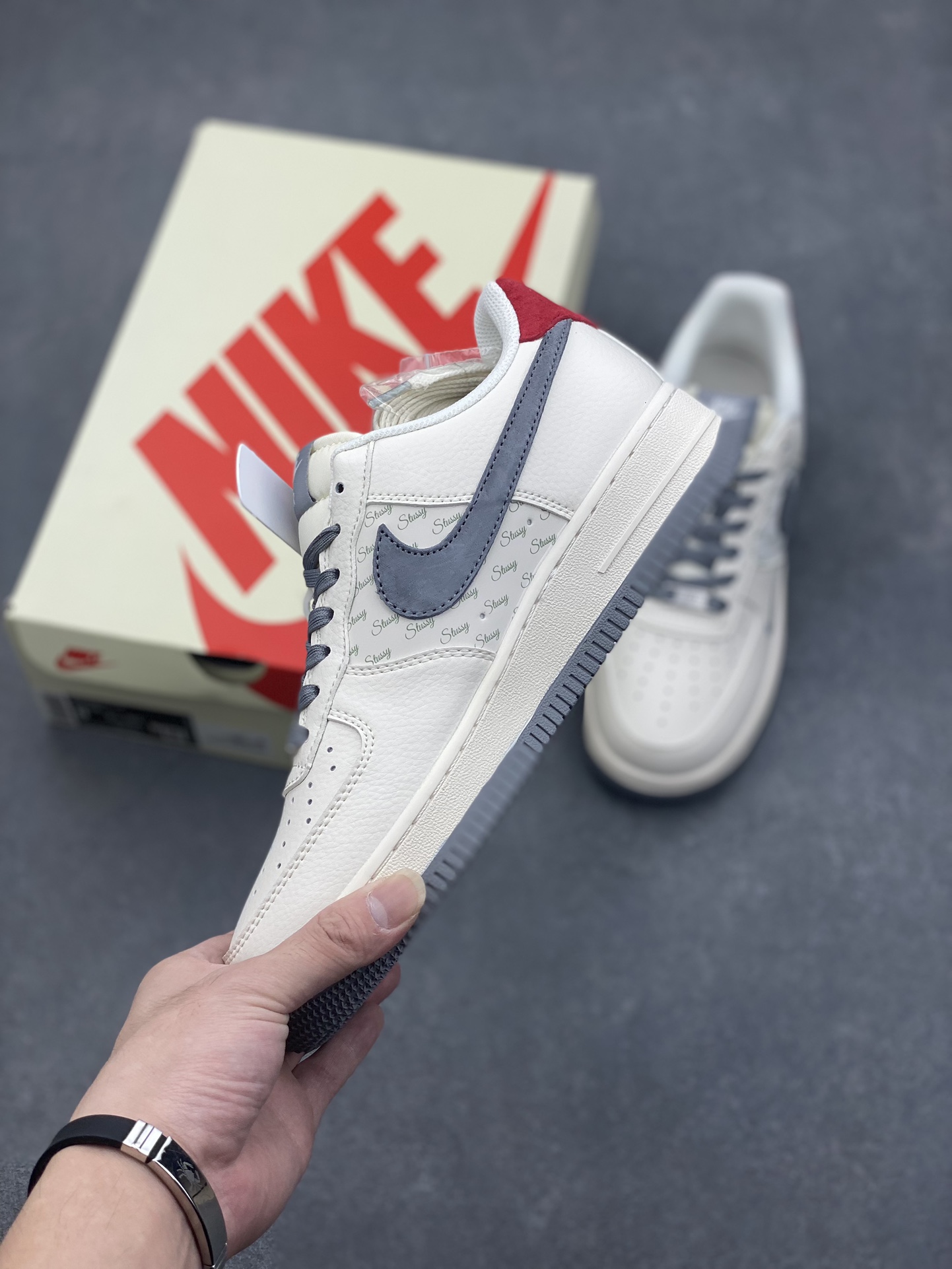 Nike Air Force 1 '07 Low Stussy Collab Sneakers - Cream/Grey/Red 4 i1728845910 6343 0