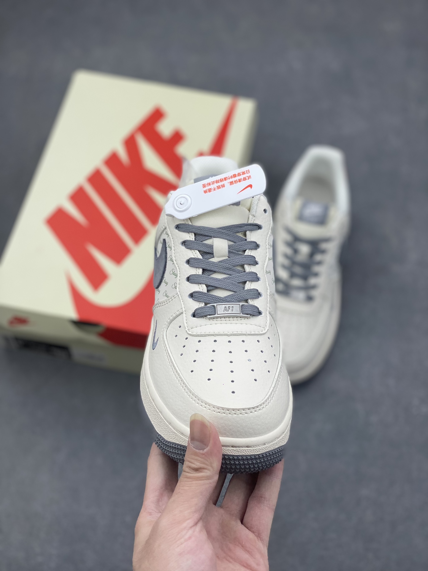 Nike Air Force 1 '07 Low Stussy Collab Sneakers - Cream/Grey/Red 3 i1728845911 7675 0