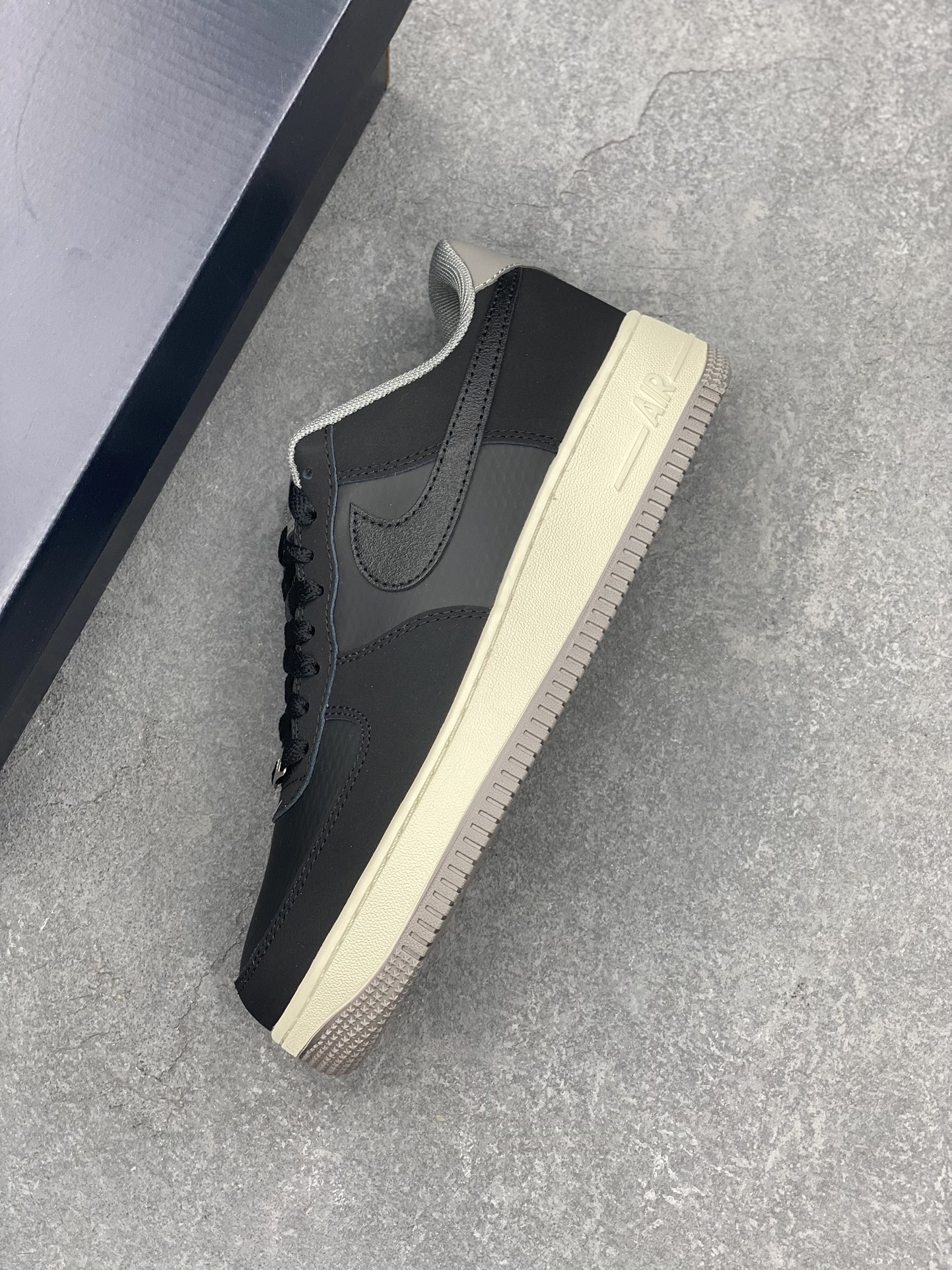 Nike Air Force 1 Low '07 "Dark Pewter" Black Sneakers - Classic Style 8 i1728845982 9760 0