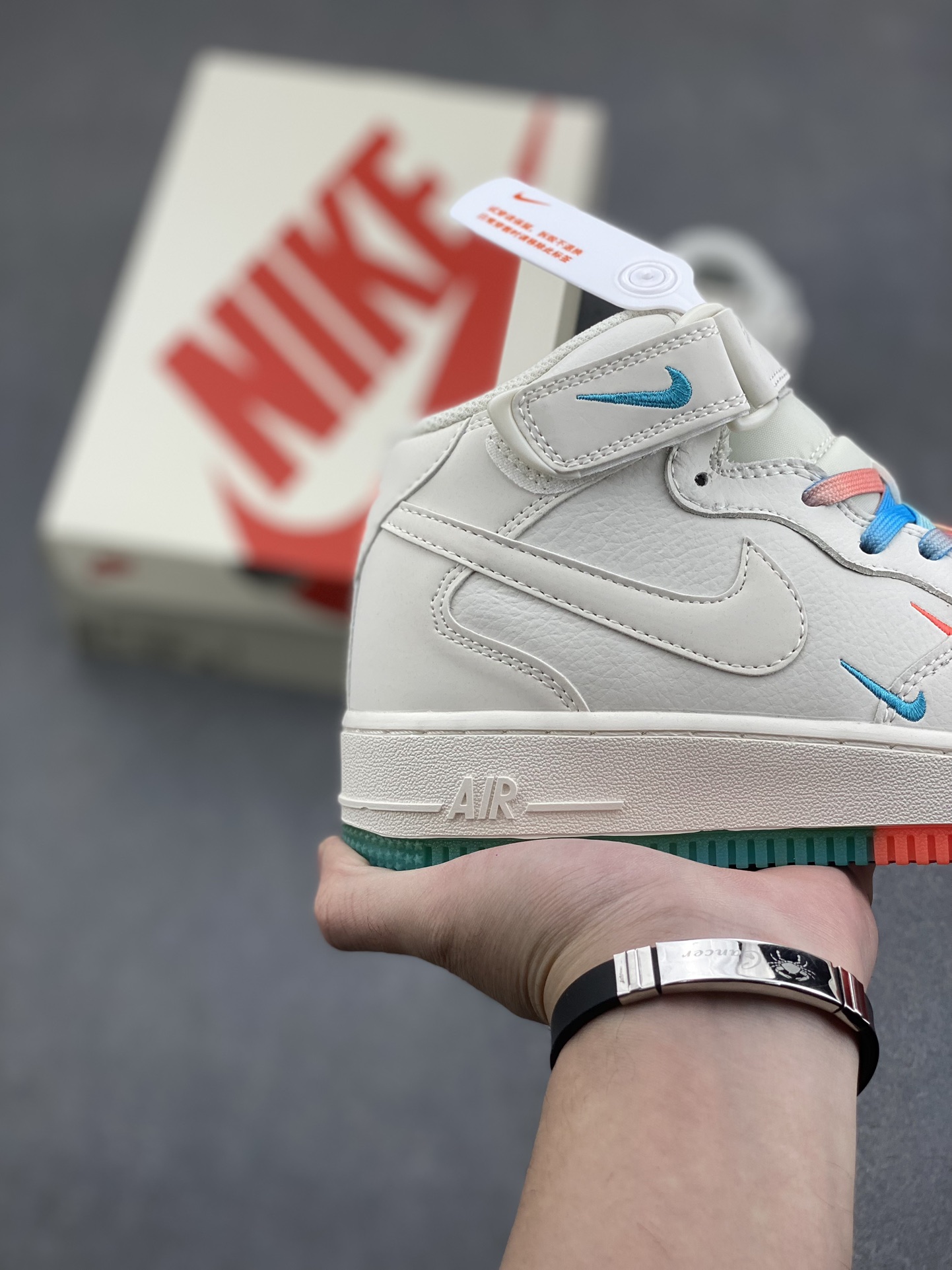Nike Air Force 1 MID '07 'Miami' Limited Edition Sneakers 6 i1733511562 4358 6