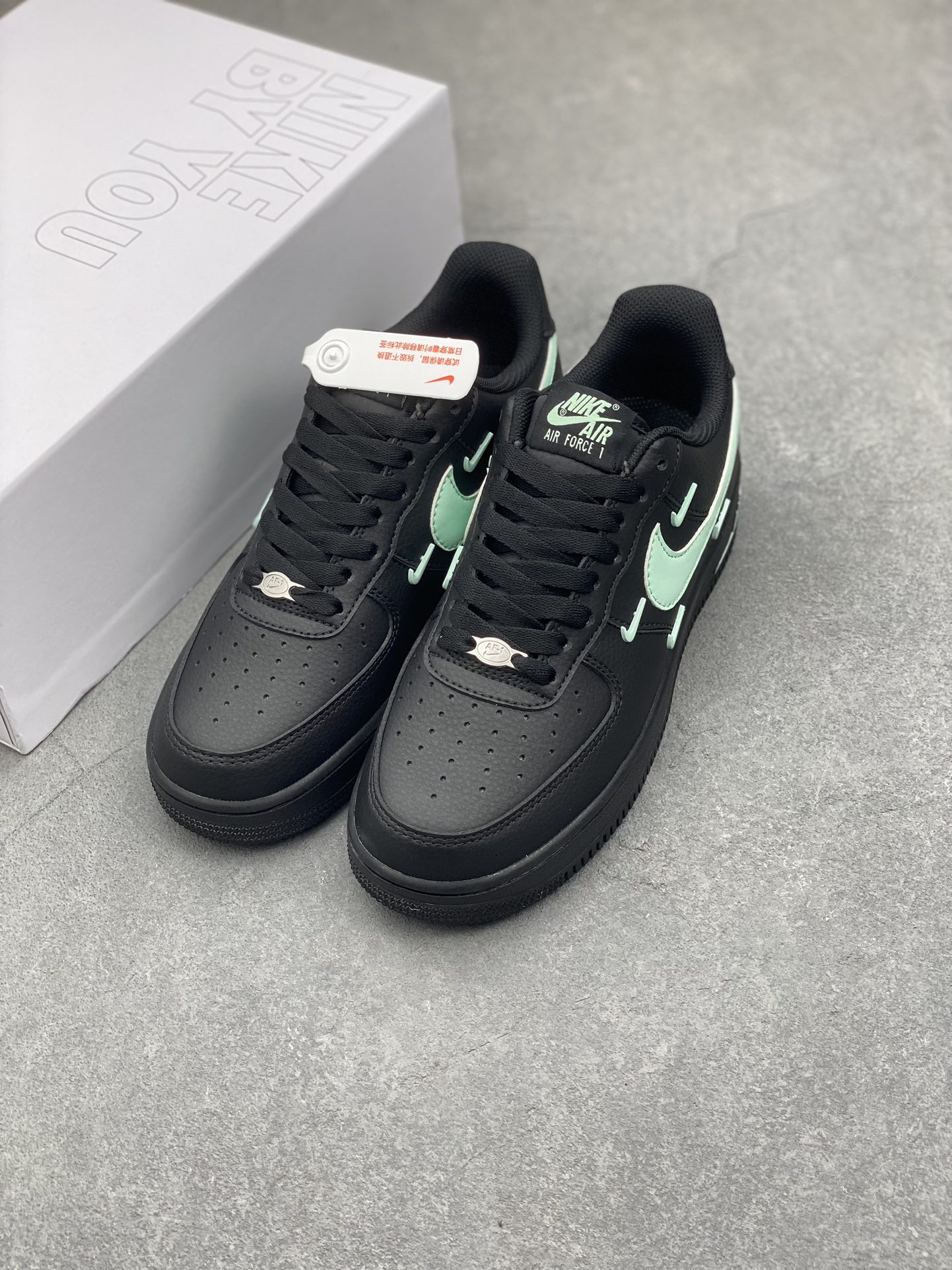 Nike Air Force 1 '07 Low Black Mint Foam Cushioned Athletic Shoes 9 i1733511594 7135 8