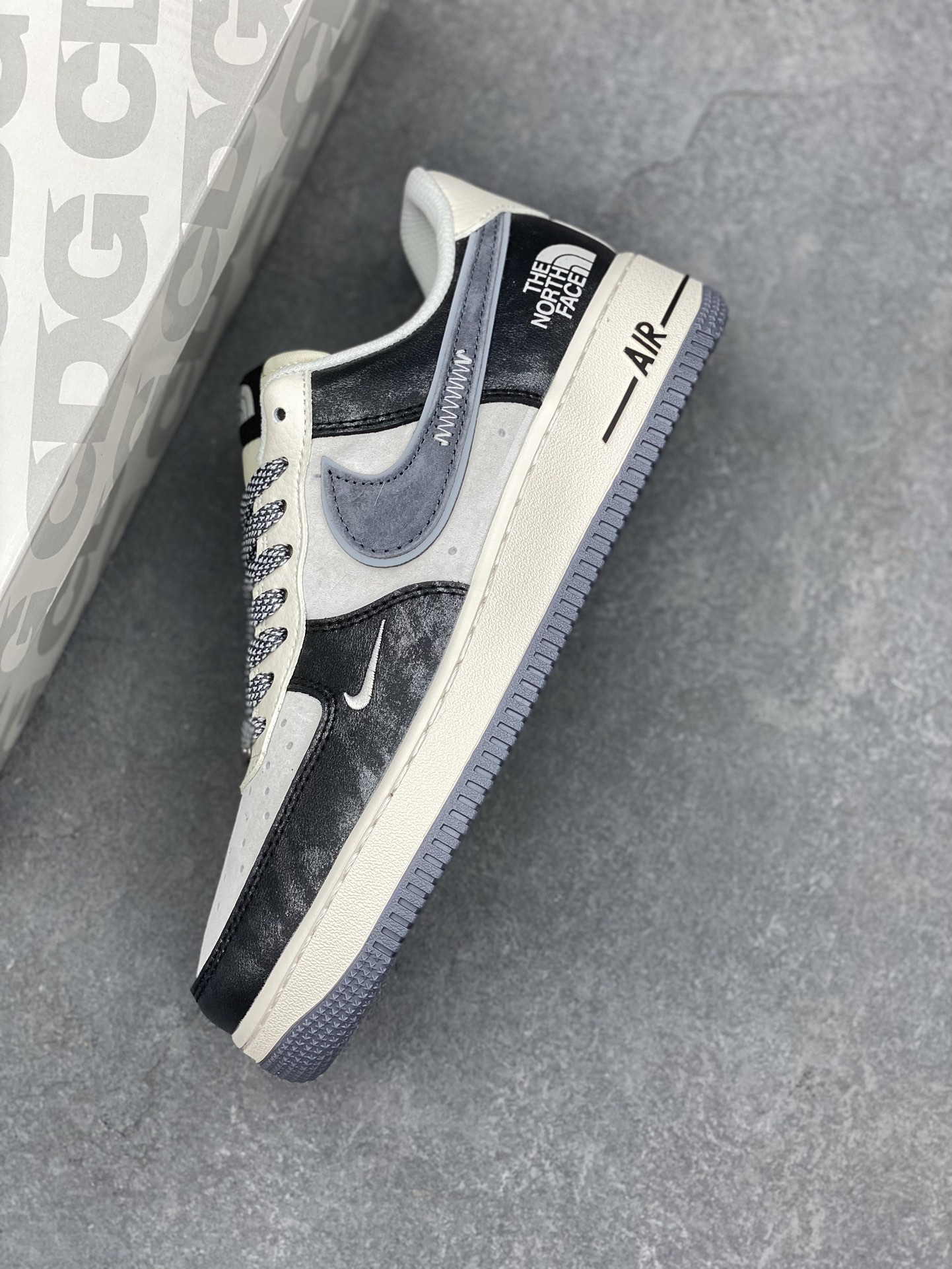 Nike Air Force 1 '07 Low Sneakers - The North Face Collaboration 8 i1733511793 1339 1