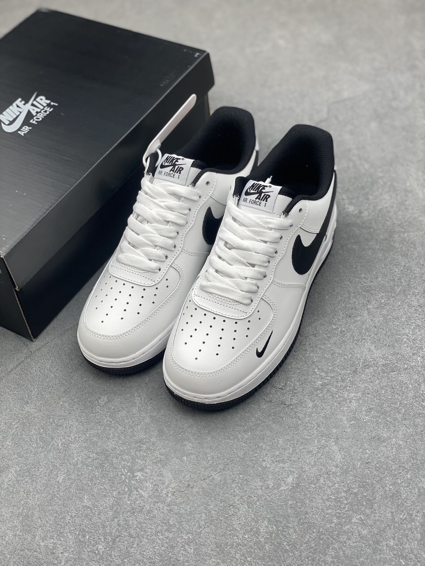 Nike Air Force 1 '07 Low White Black Sneaker - Limited Edition 9 i1734108170 5926 8