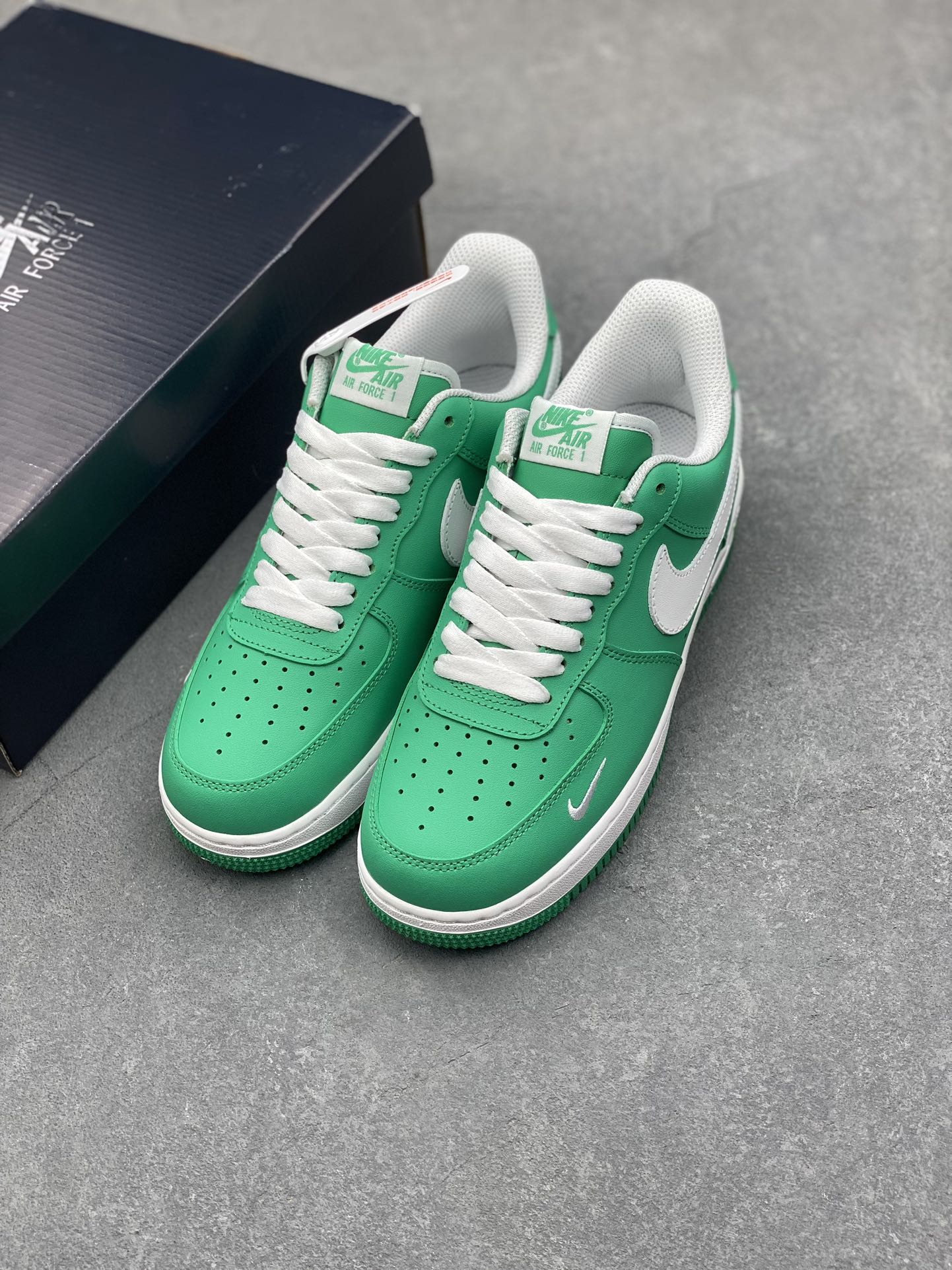 Nike Air Force 1 '07 Low "Green" Limited Edition Sneakers - All Sizes 9 i1734108234 9594 6